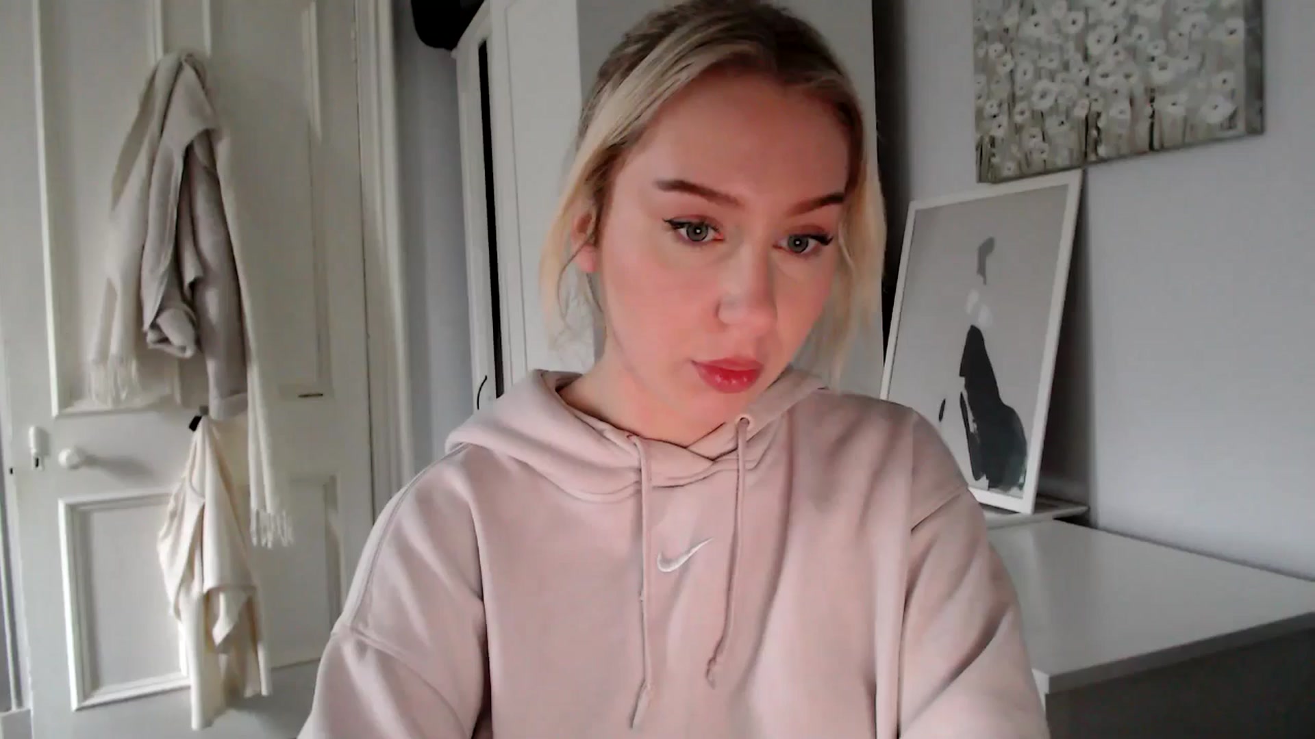 Gallery image thumbnail from British_Cutie's myfreecams stream on, 02/10/2025, 14:35 image 2 of 20