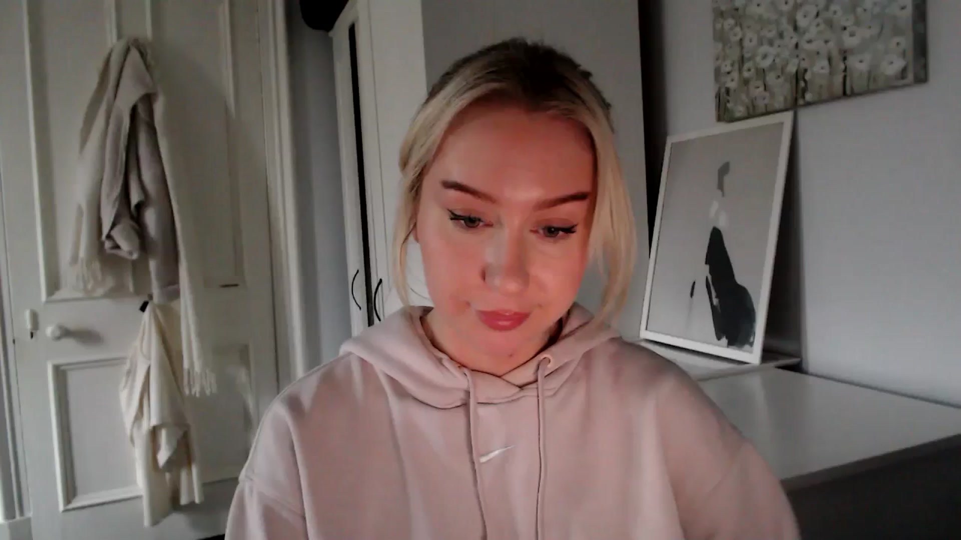 Gallery image thumbnail from British_Cutie's myfreecams stream on, 02/10/2025, 15:33 image 1 of 20