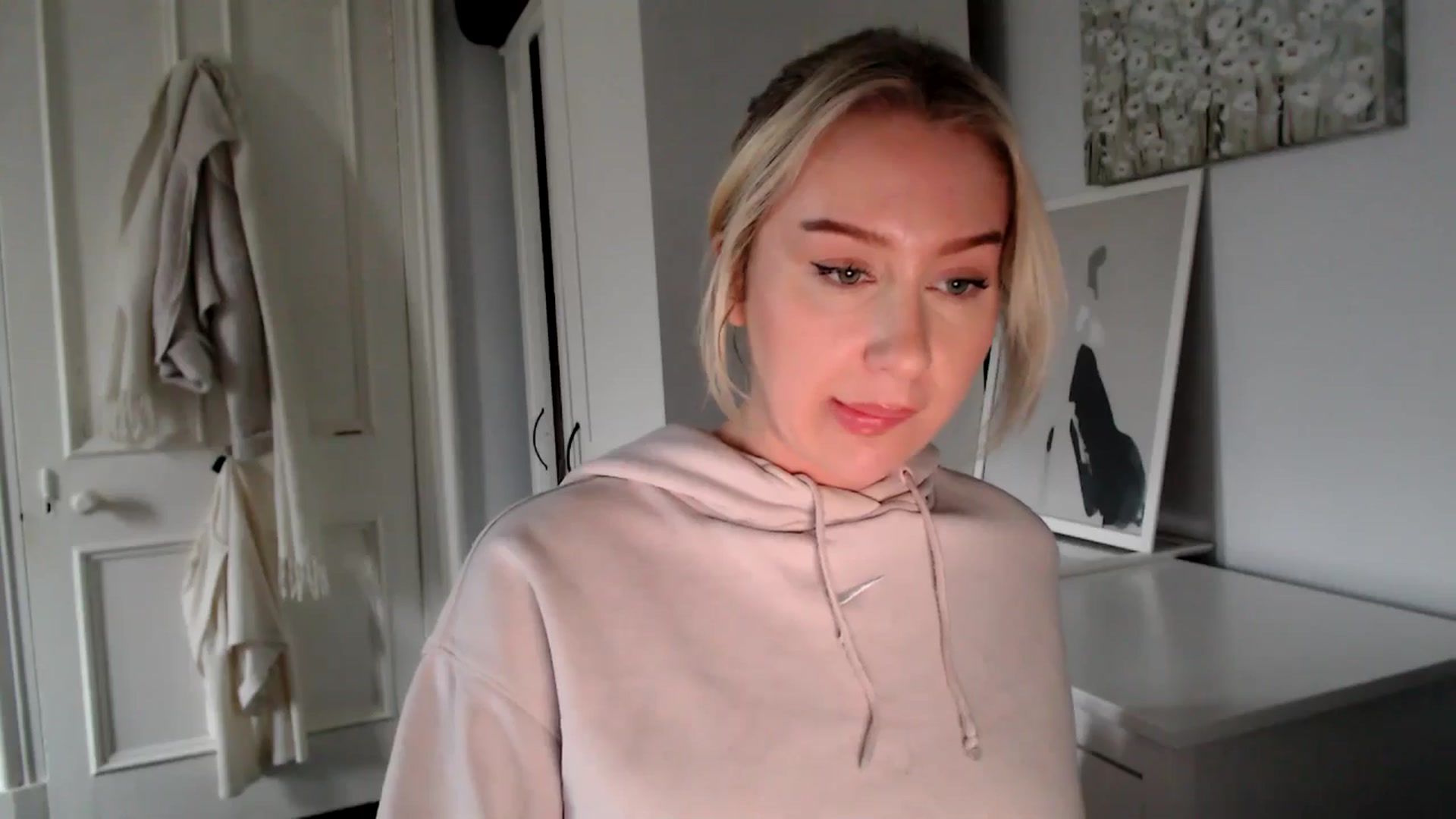 Gallery image thumbnail from British_Cutie's myfreecams stream on, 02/10/2025, 15:33 image 4 of 20