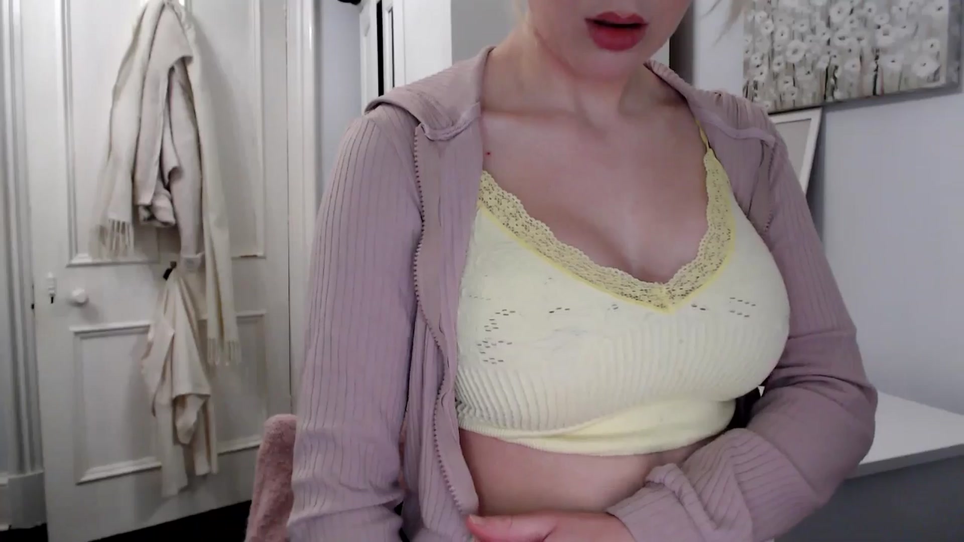 Gallery image thumbnail from British_Cutie's myfreecams stream on, 02/10/2025, 19:20 image 10 of 20