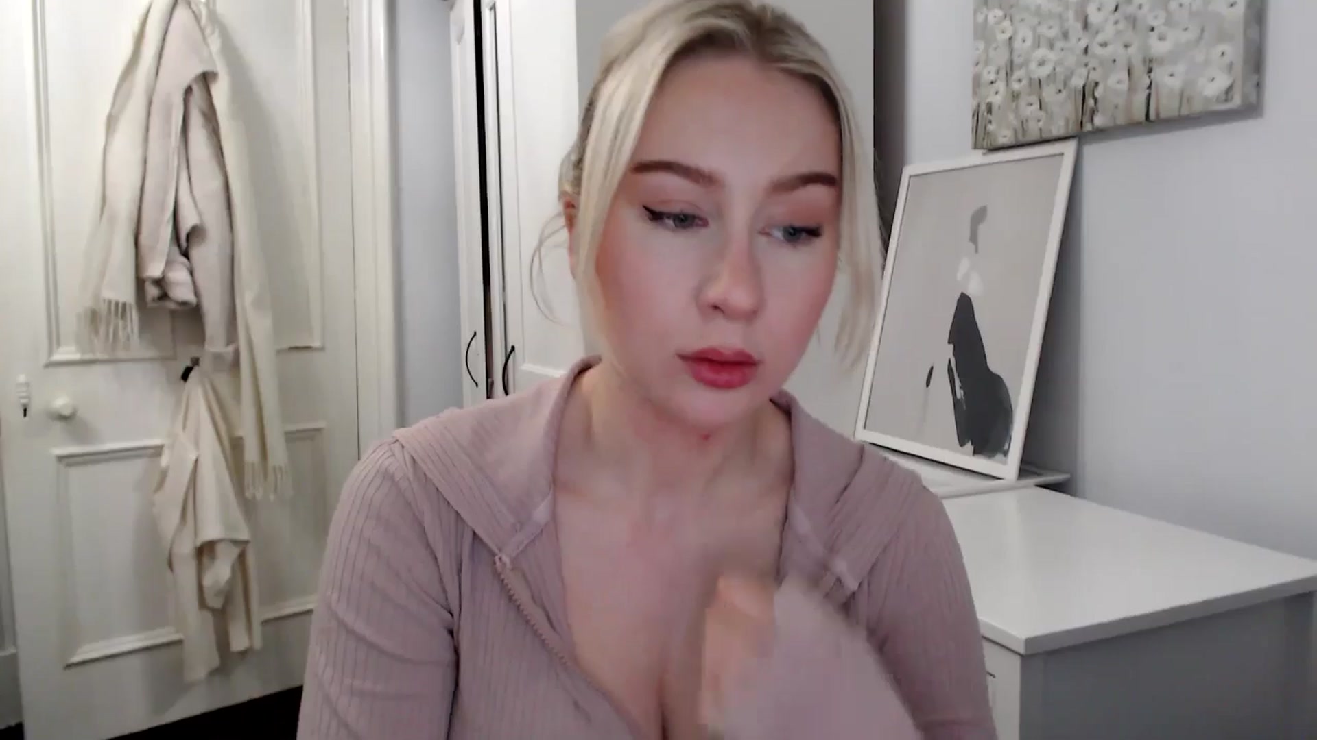 Gallery image thumbnail from British_Cutie's myfreecams stream on, 02/10/2025, 19:20 image 2 of 20