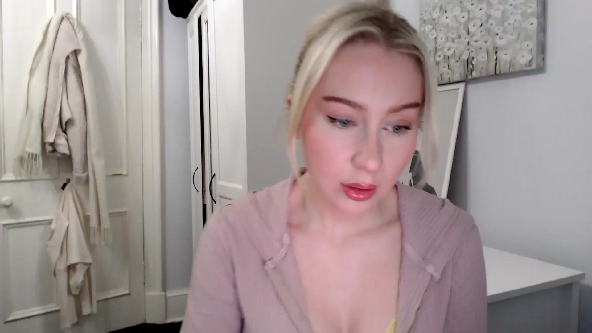 Gallery image thumbnail from British_Cutie's myfreecams stream on, 02/10/2025, 19:33 image 18 of 20