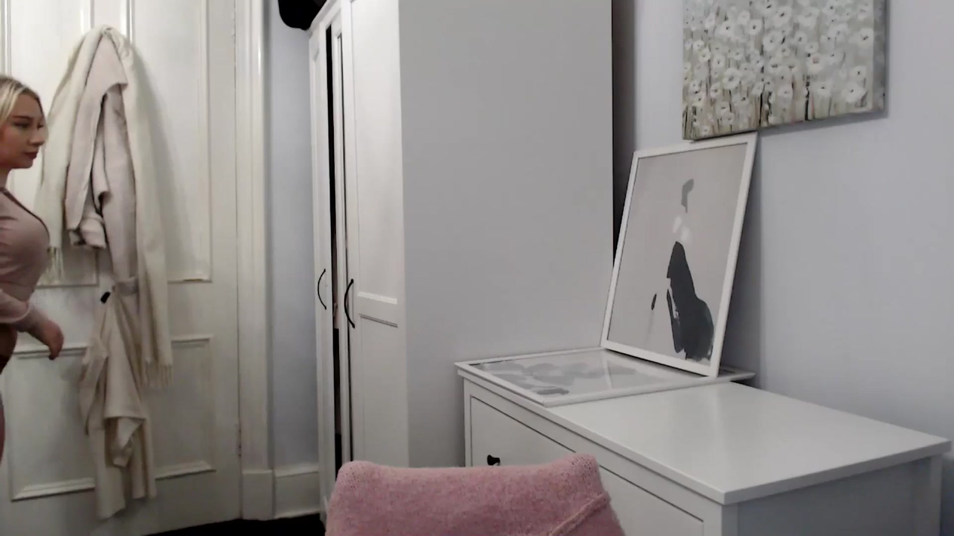 Gallery image thumbnail from British_Cutie's myfreecams stream on, 02/10/2025, 19:33 image 19 of 20