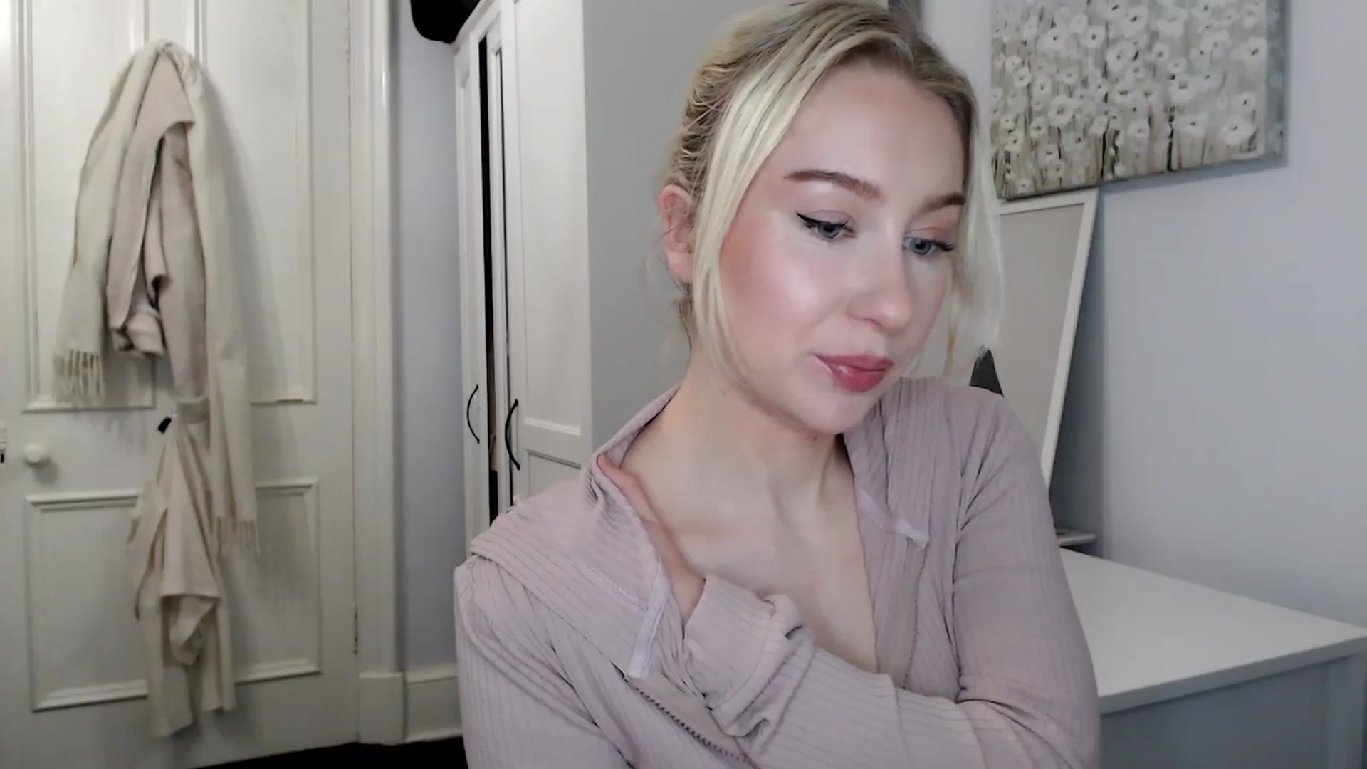 Gallery image thumbnail from British_Cutie's myfreecams stream on, 02/10/2025, 20:06 image 3 of 20