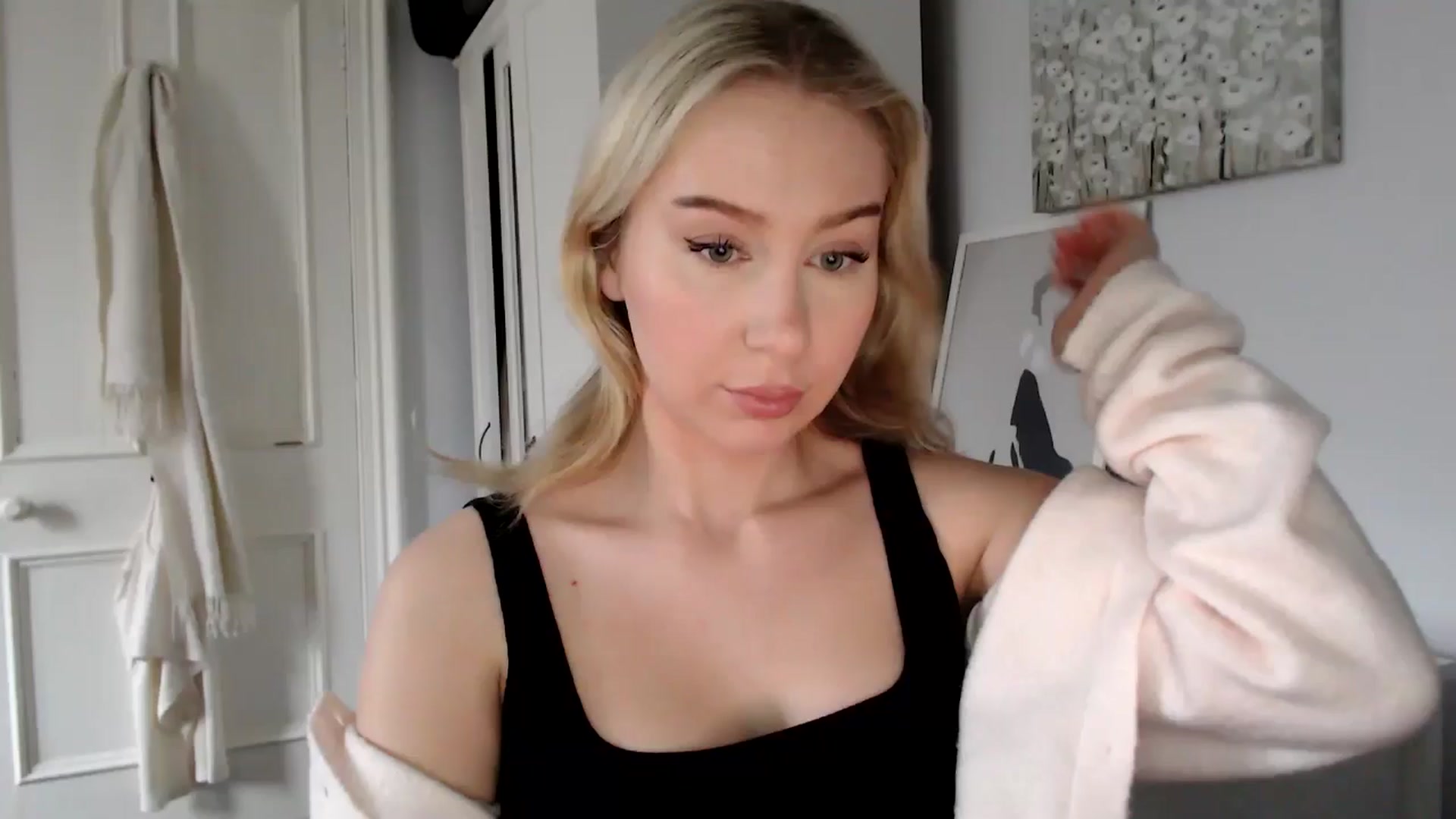 Gallery image thumbnail from British_Cutie's myfreecams stream on, 02/13/2025, 15:12 image 1 of 20