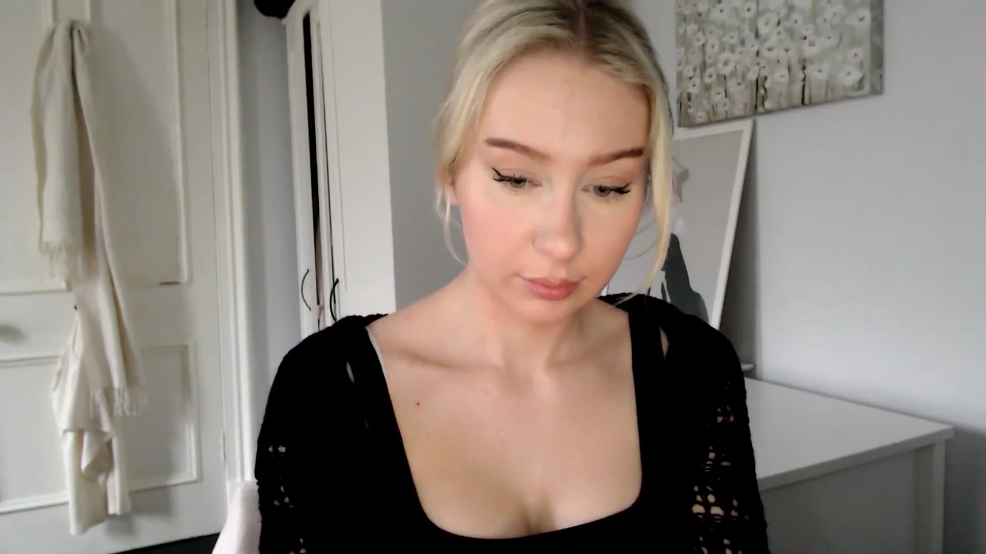 Gallery image thumbnail from British_Cutie's myfreecams stream on, 02/13/2025, 15:12 image 16 of 20