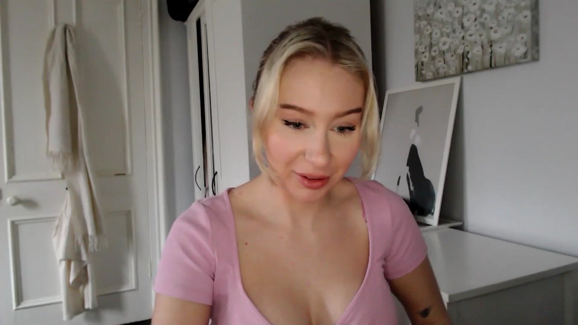 Gallery image thumbnail from British_Cutie's myfreecams stream on, 02/13/2025, 15:47 image 6 of 20