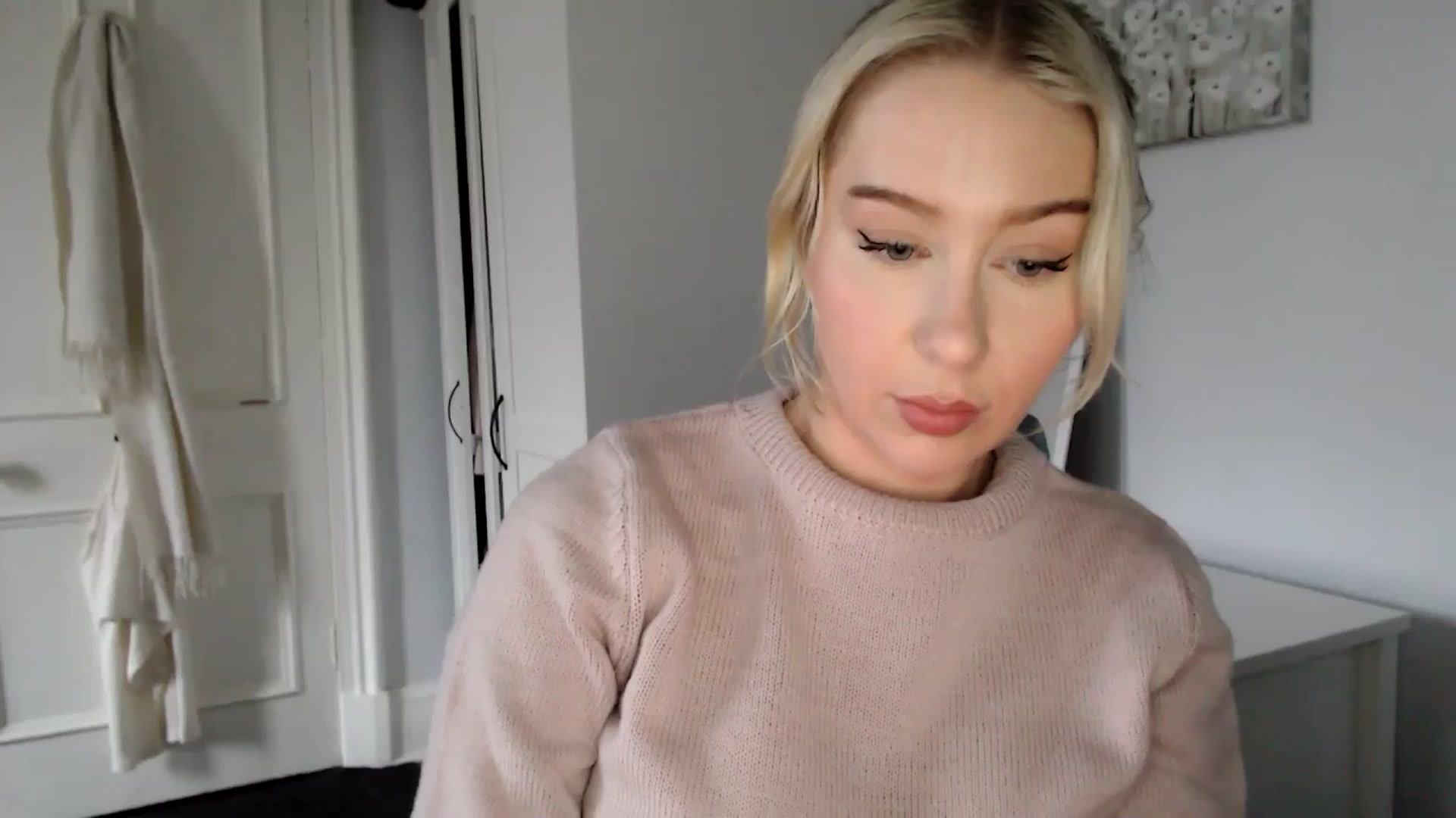 Gallery image thumbnail from British_Cutie's myfreecams stream on, 02/13/2025, 16:02 image 6 of 20