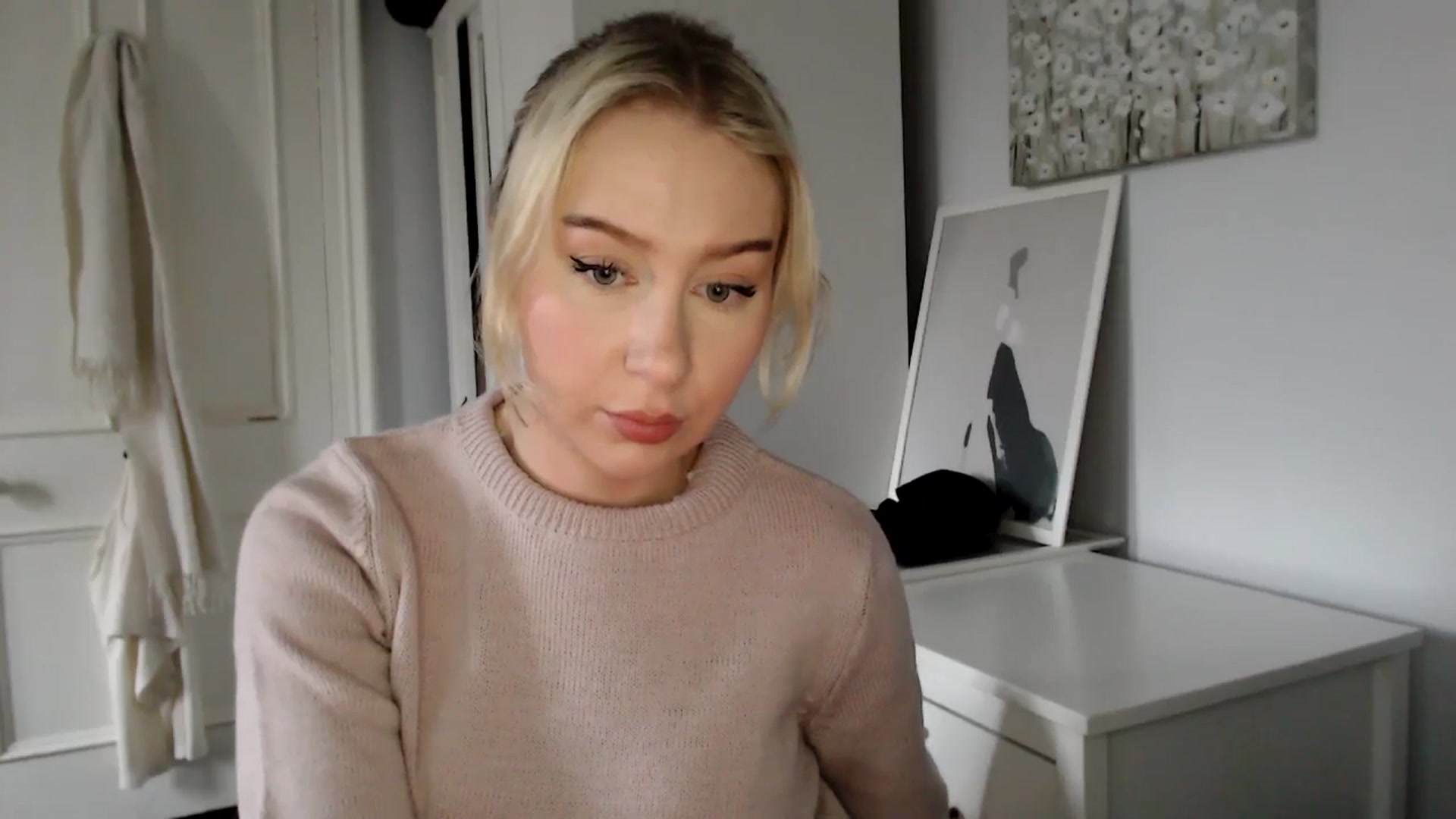 Gallery image thumbnail from British_Cutie's myfreecams stream on, 02/13/2025, 16:02 image 18 of 20