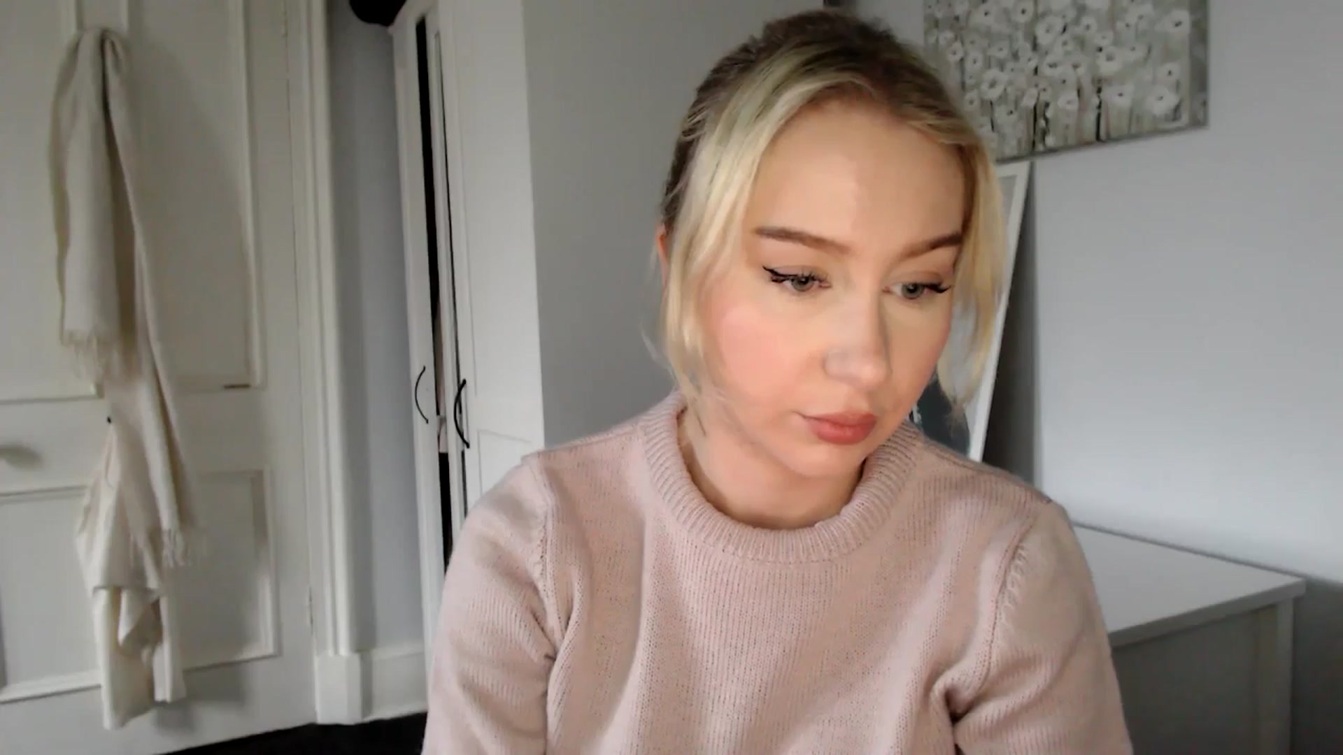 Gallery image thumbnail from British_Cutie's myfreecams stream on, 02/13/2025, 16:02 image 14 of 20