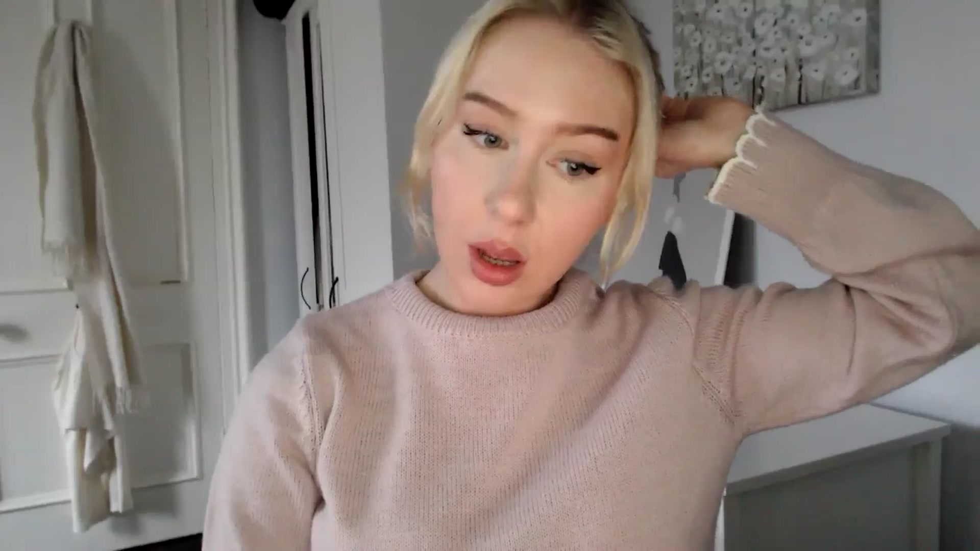 Gallery image thumbnail from British_Cutie's myfreecams stream on, 02/13/2025, 16:02 image 7 of 20