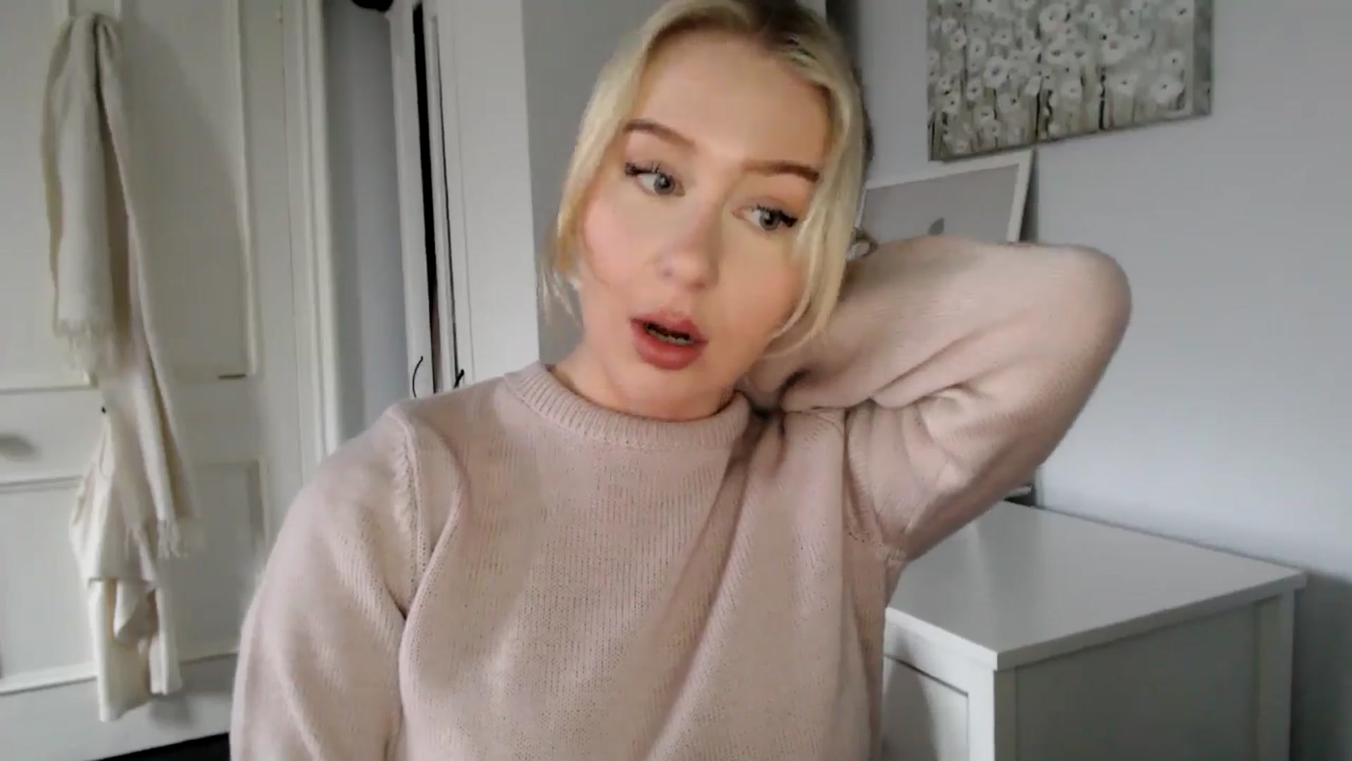 Gallery image thumbnail from British_Cutie's myfreecams stream on, 02/13/2025, 16:02 image 2 of 20