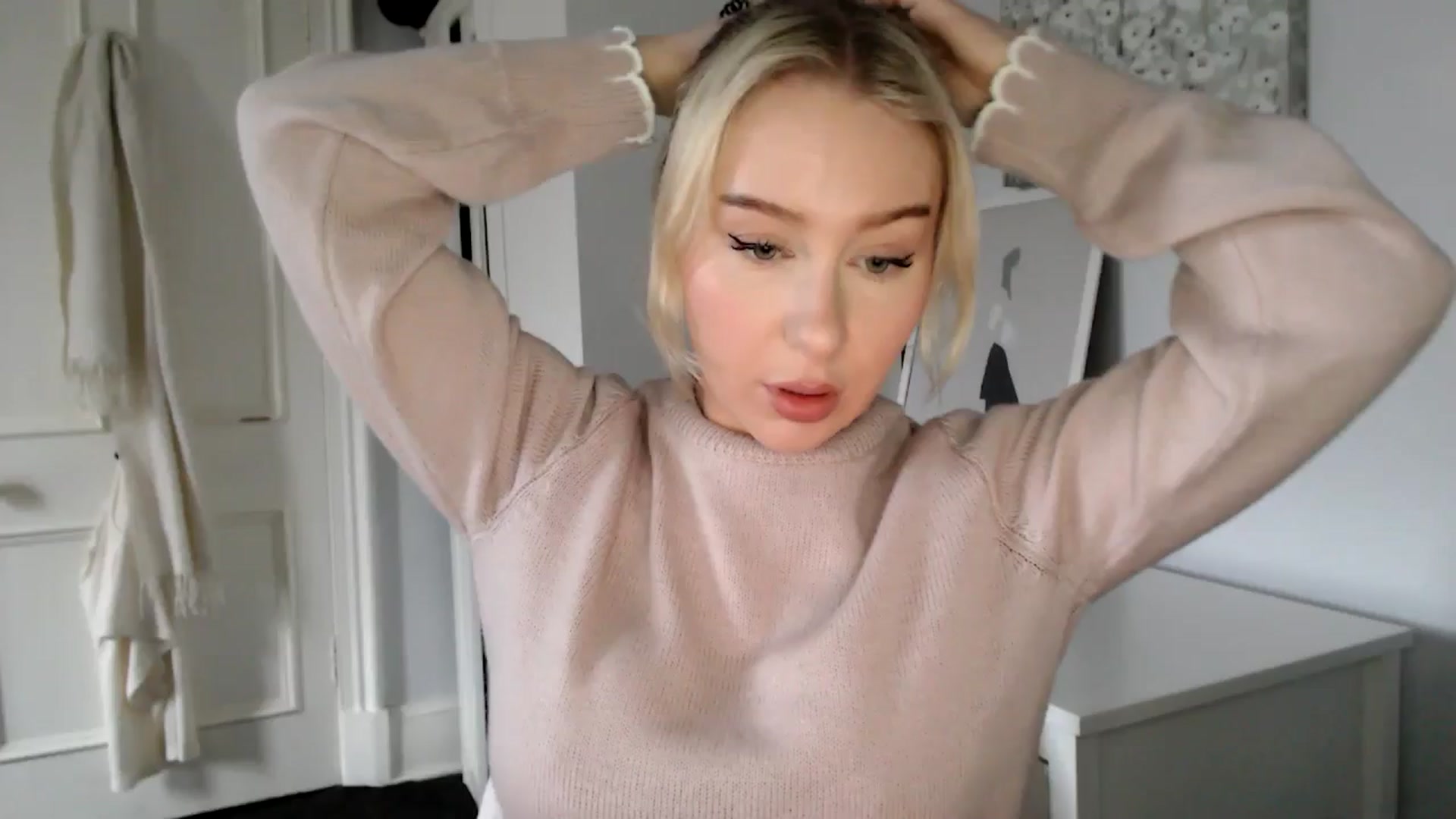 Gallery image thumbnail from British_Cutie's myfreecams stream on, 02/13/2025, 16:02 image 10 of 20
