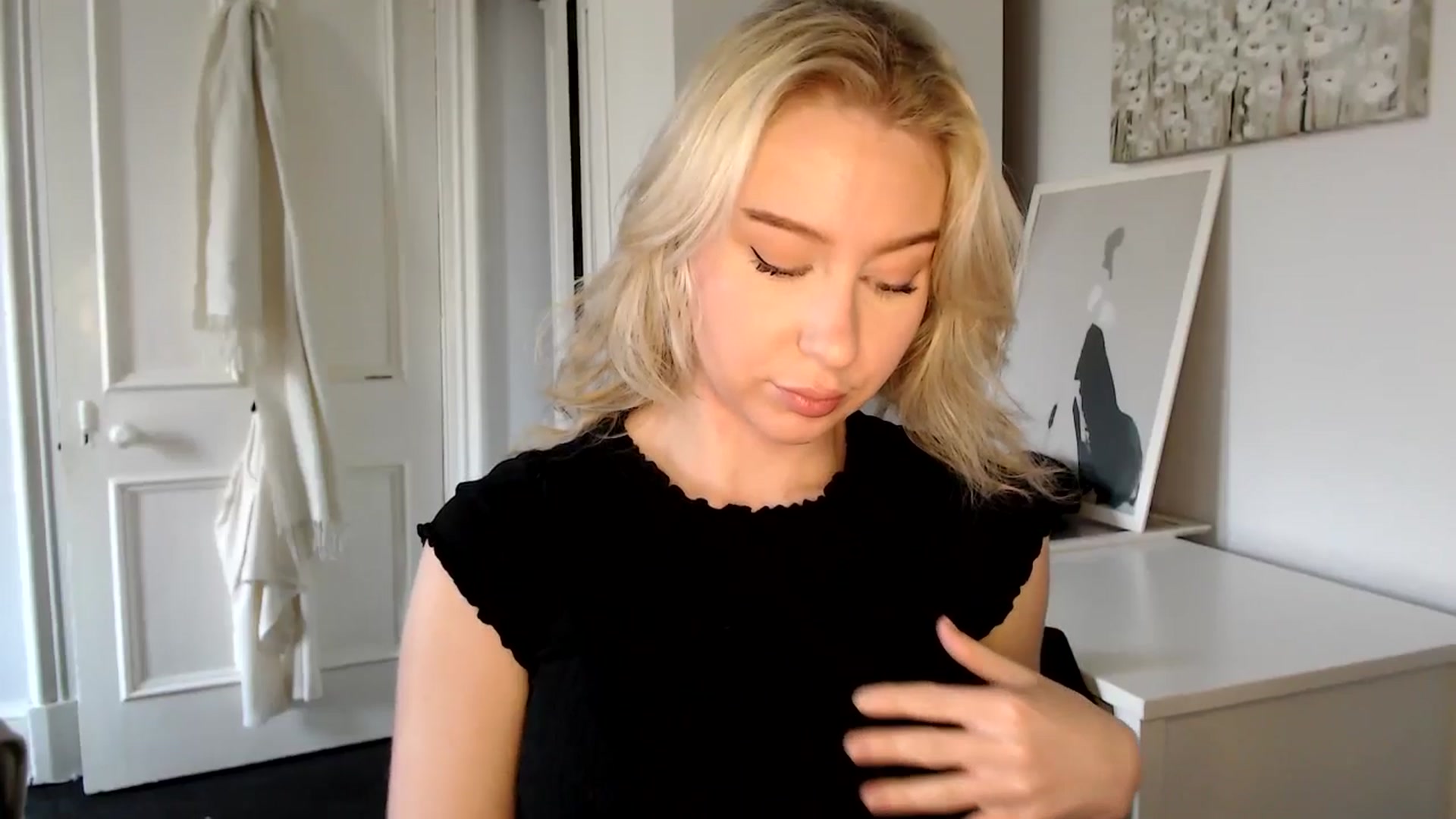 Gallery image thumbnail from British_Cutie's myfreecams stream on, 02/14/2025, 13:30 image 19 of 20