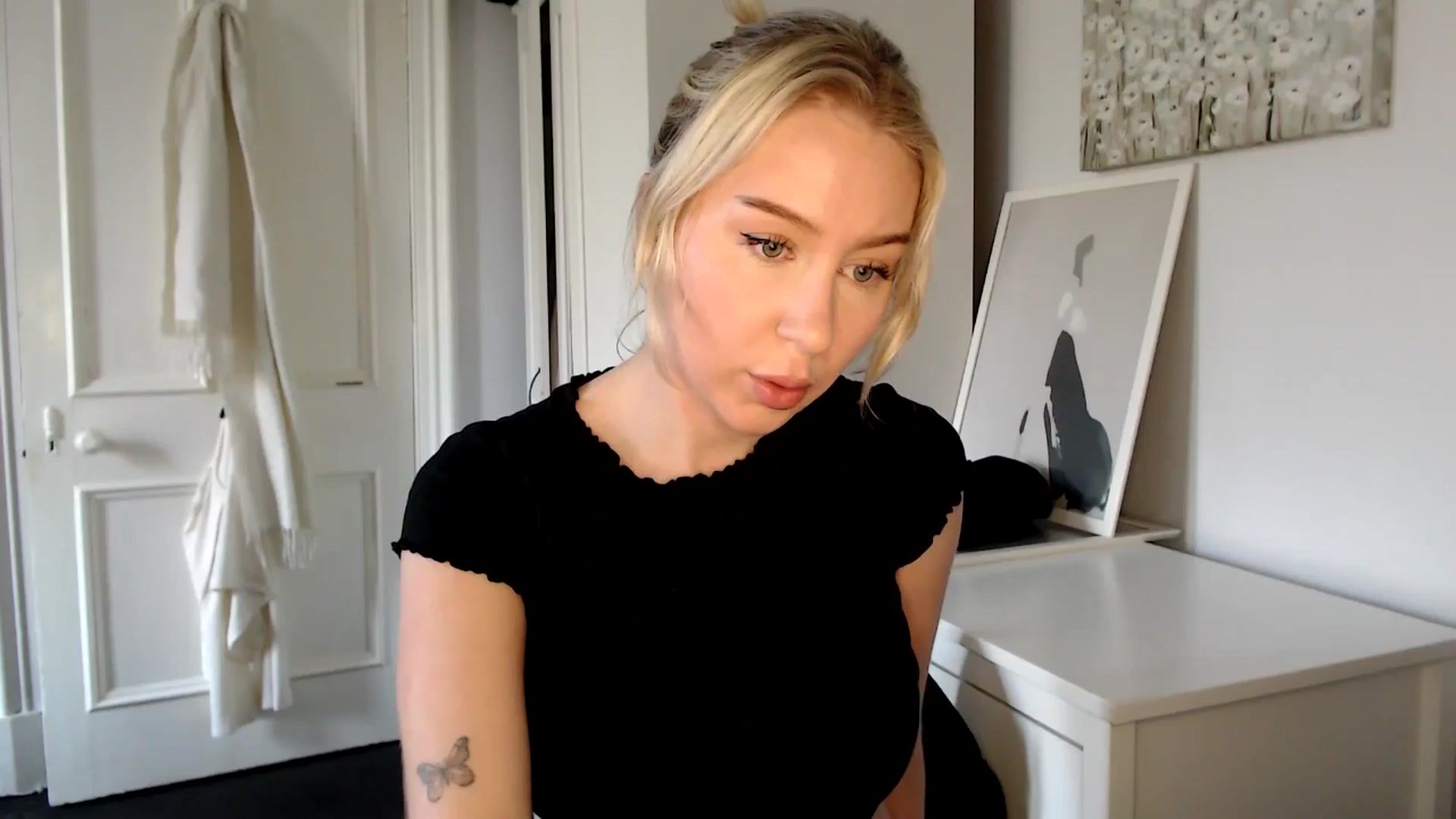 Gallery image thumbnail from British_Cutie's myfreecams stream on, 02/14/2025, 13:30 image 7 of 20