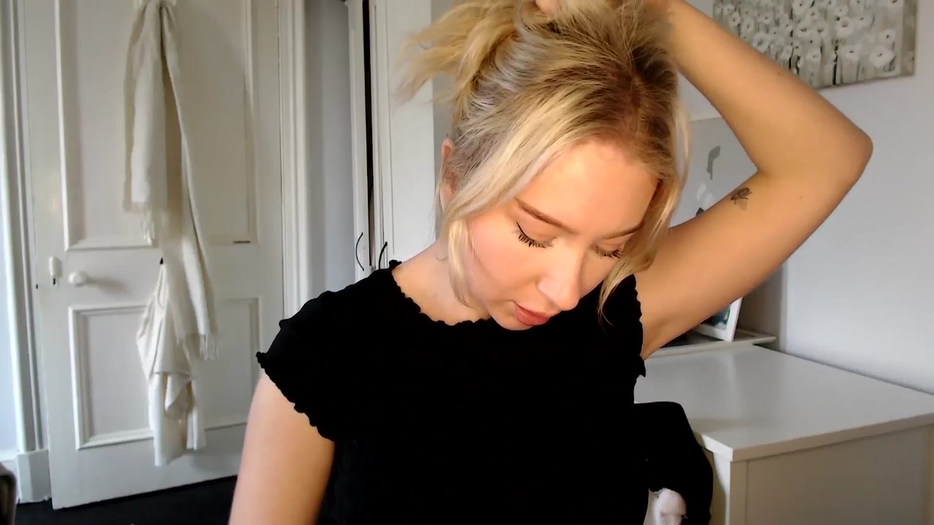 Gallery image thumbnail from British_Cutie's myfreecams stream on, 02/14/2025, 13:30 image 18 of 20