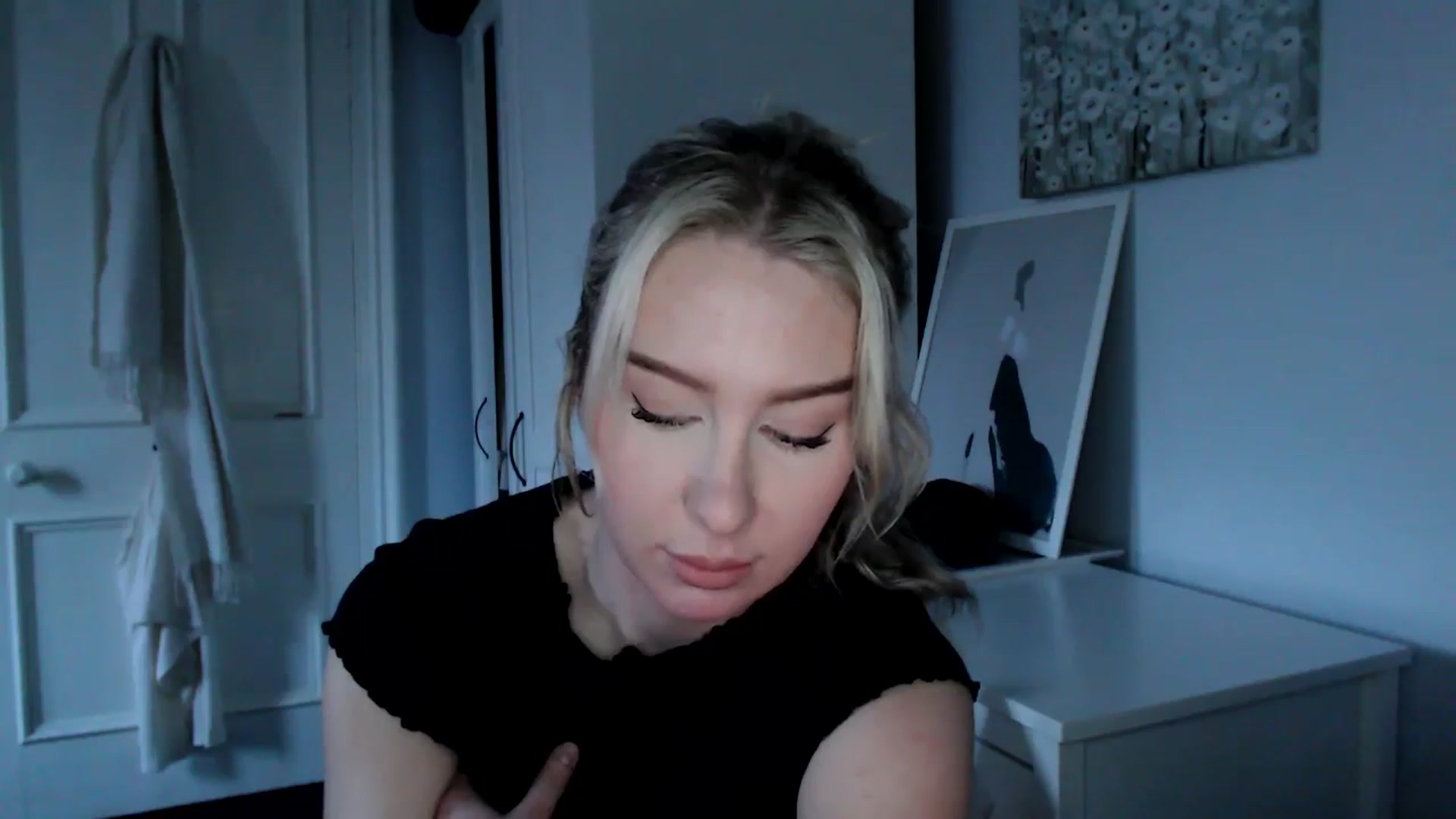 Gallery image thumbnail from British_Cutie's myfreecams stream on, 02/14/2025, 17:05 image 12 of 20