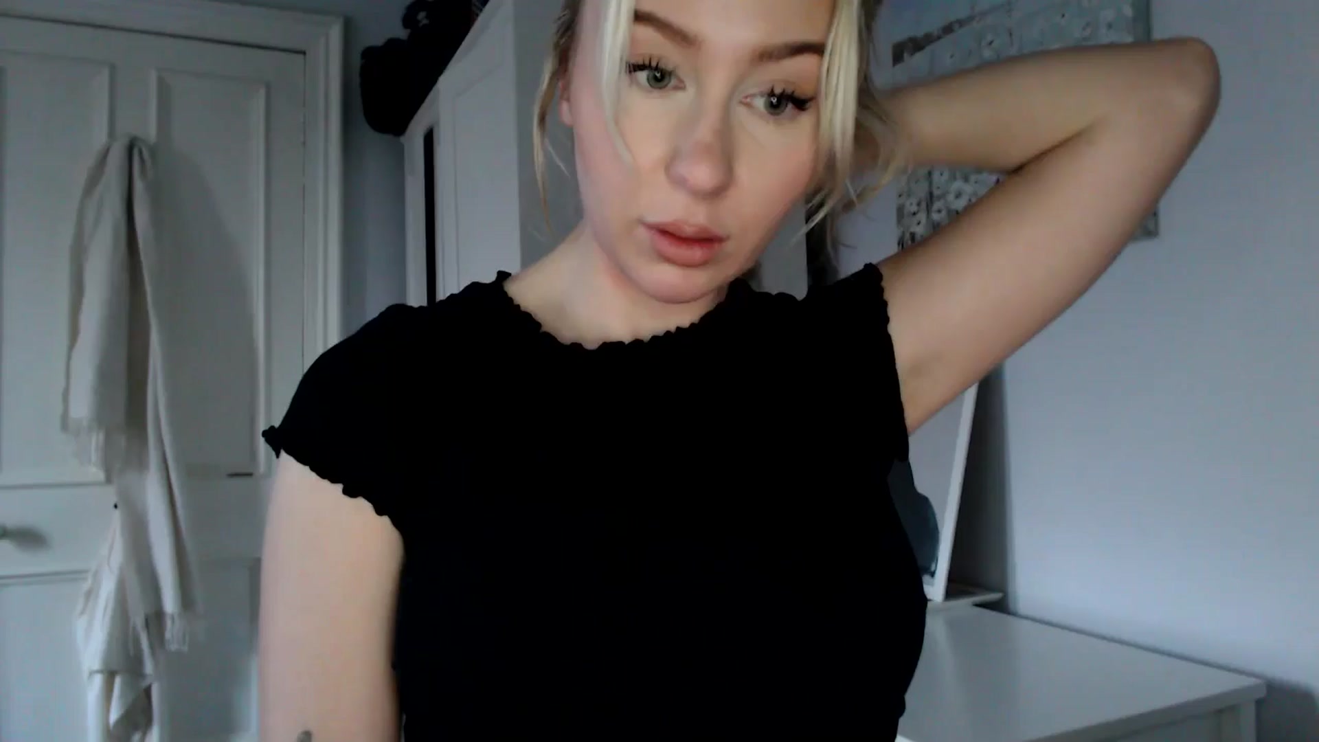 Gallery image thumbnail from British_Cutie's myfreecams stream on, 02/14/2025, 17:05 image 2 of 20