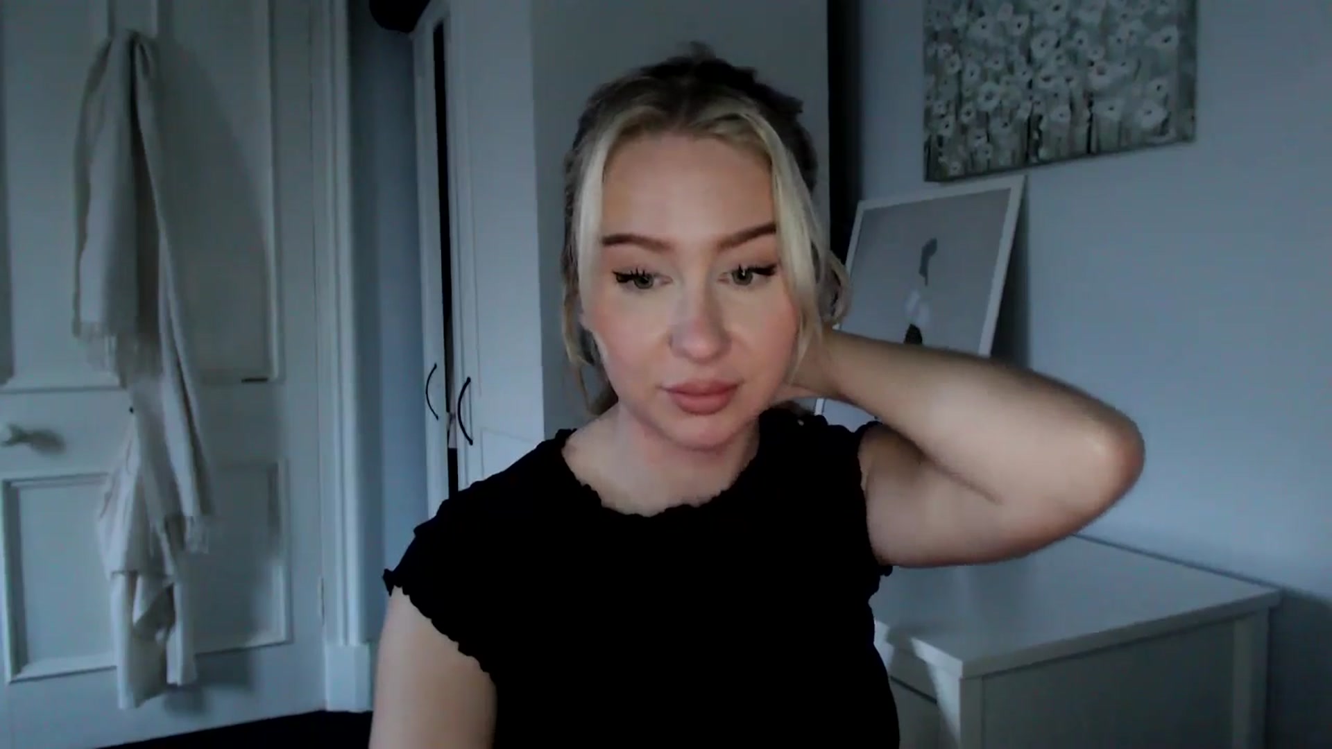 Gallery image thumbnail from British_Cutie's myfreecams stream on, 02/14/2025, 17:05 image 10 of 20