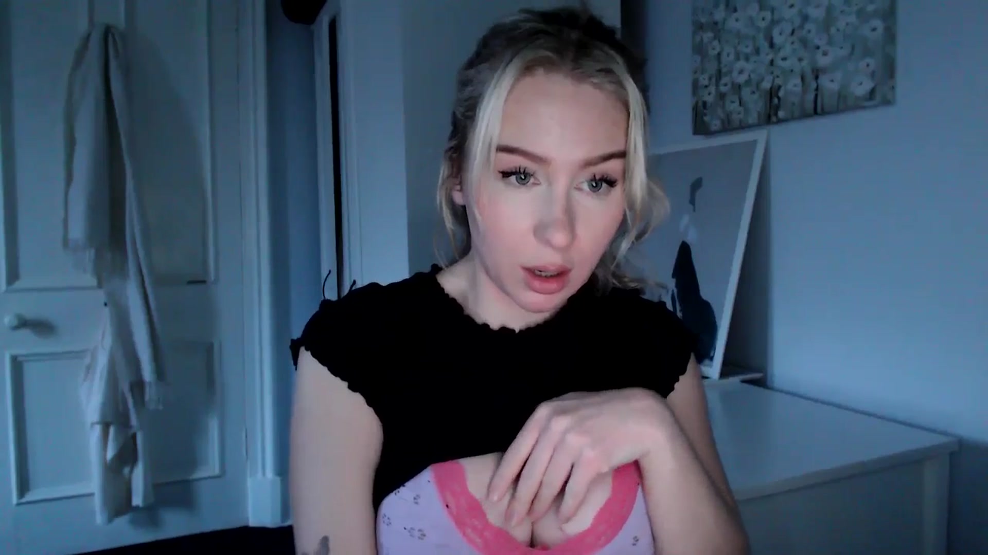 Gallery image thumbnail from British_Cutie's myfreecams stream on, 02/14/2025, 17:05 image 13 of 20