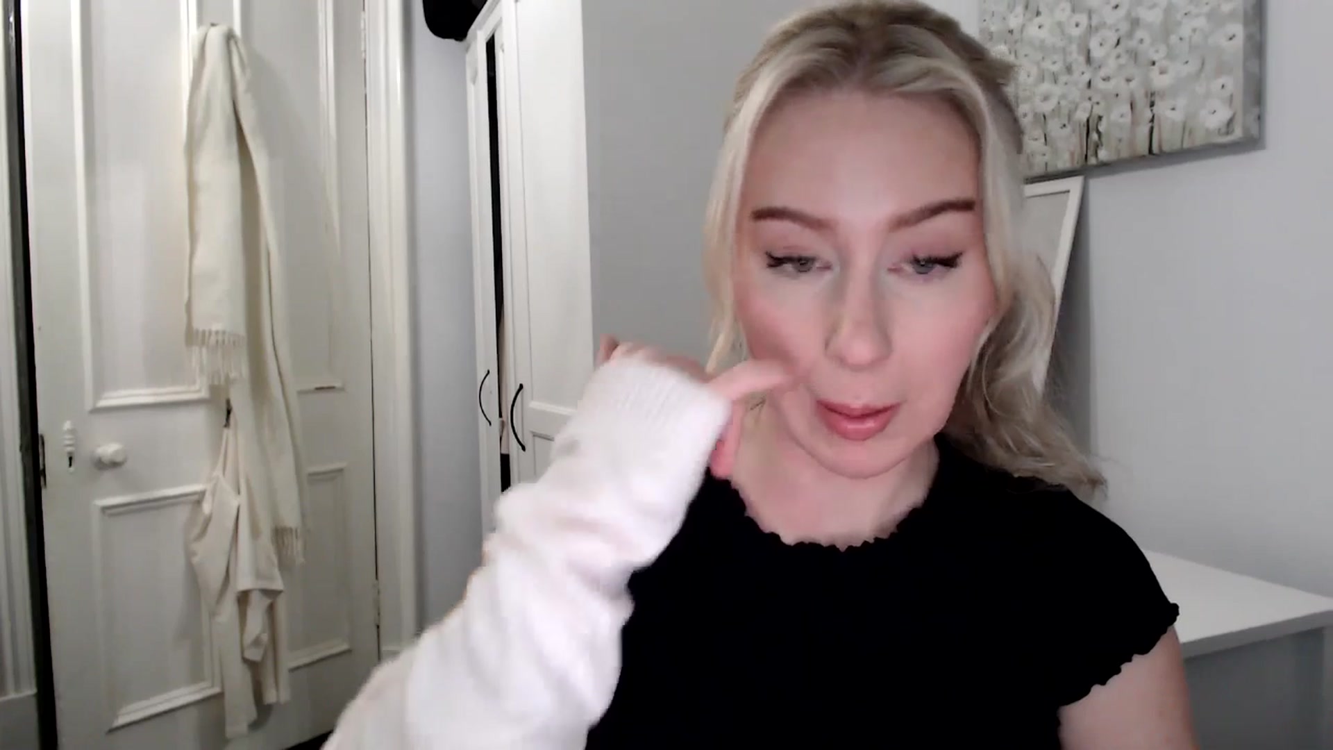 Gallery image thumbnail from British_Cutie's myfreecams stream on, 02/14/2025, 18:50 image 4 of 20