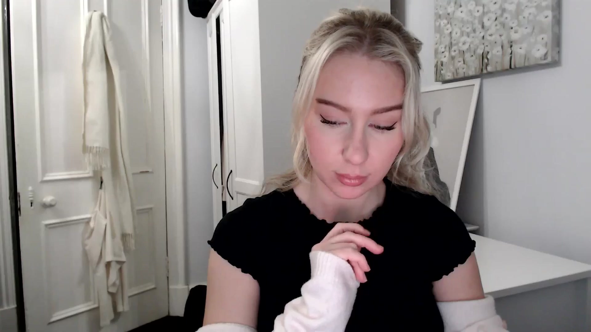 Gallery image thumbnail from British_Cutie's myfreecams stream on, 02/14/2025, 18:50 image 12 of 20