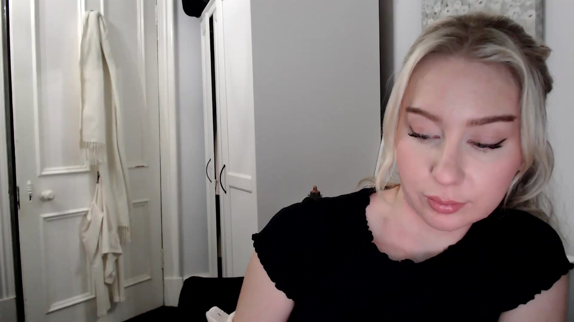 Gallery image thumbnail from British_Cutie's myfreecams stream on, 02/14/2025, 18:50 image 5 of 20