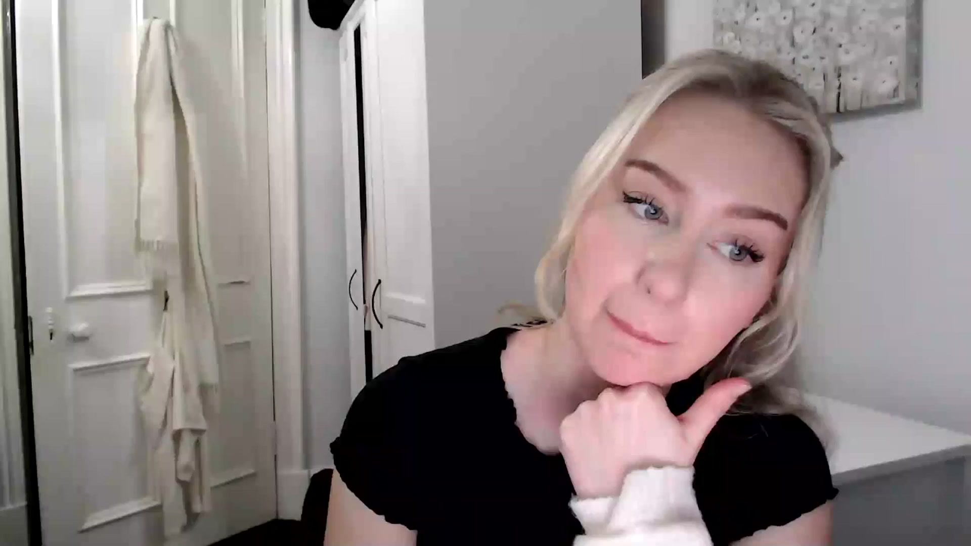 Gallery image thumbnail from British_Cutie's myfreecams stream on, 02/14/2025, 18:50 image 7 of 20