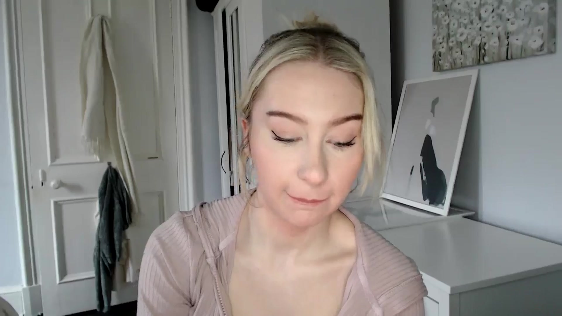 Gallery image thumbnail from British_Cutie's myfreecams stream on, 02/17/2025, 12:44 image 10 of 20