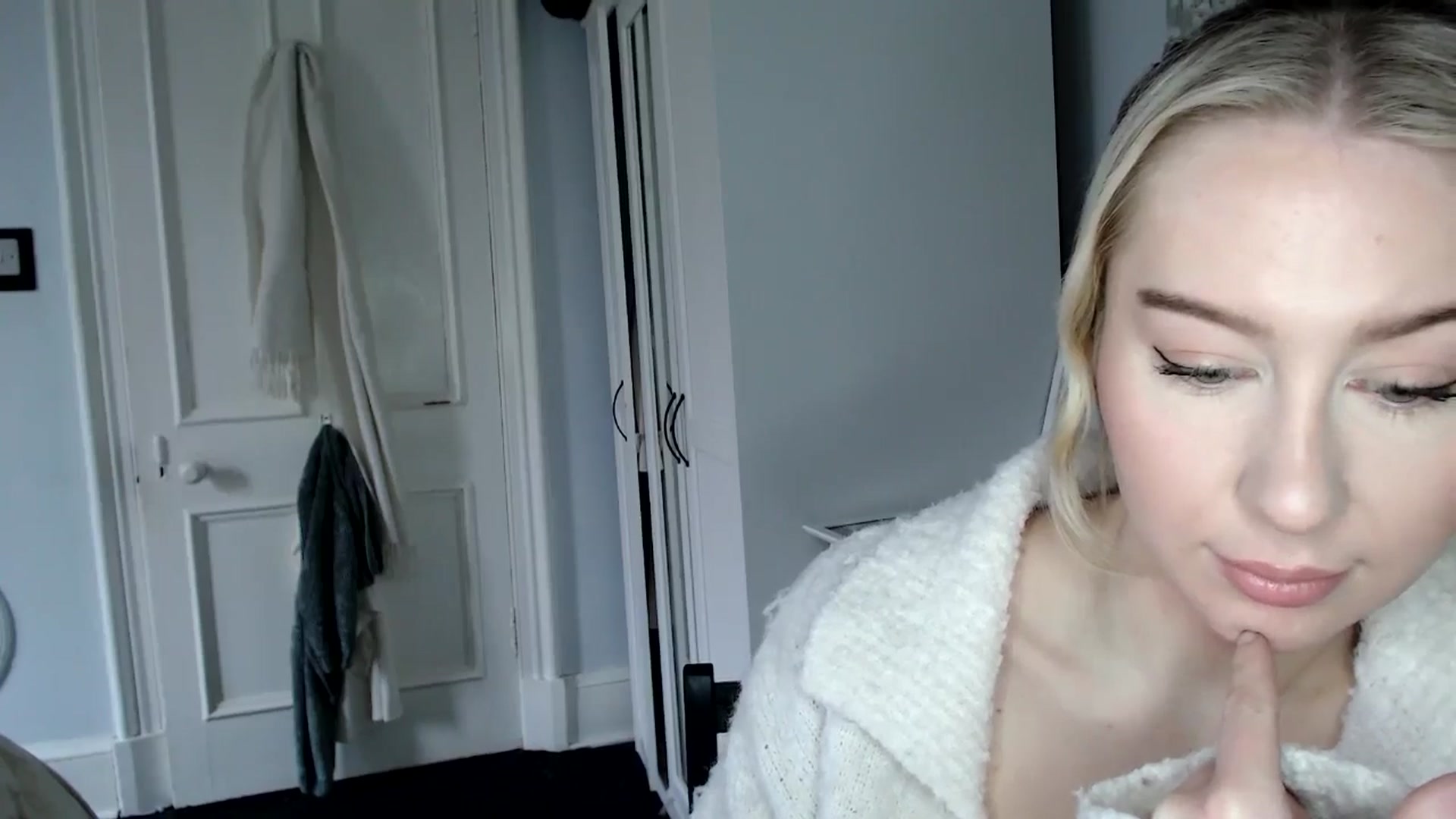 Gallery image thumbnail from British_Cutie's myfreecams stream on, 02/17/2025, 13:34 image 2 of 20