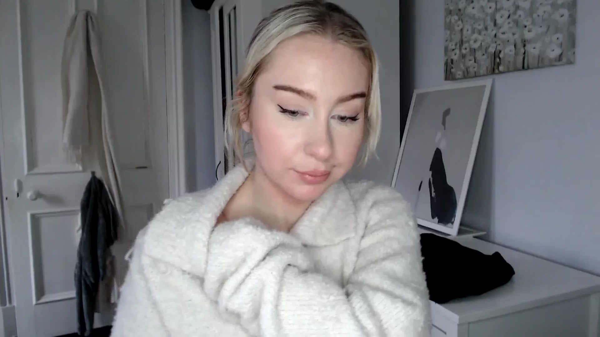 Gallery image thumbnail from British_Cutie's myfreecams stream on, 02/17/2025, 15:38 image 16 of 20