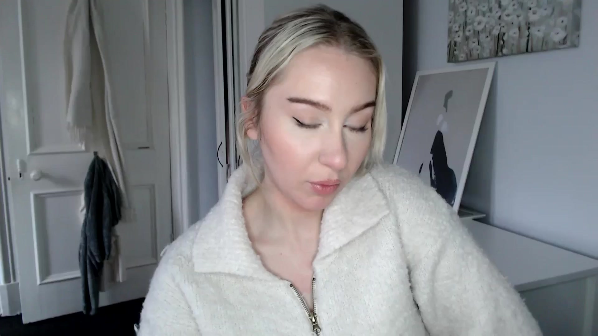 Gallery image thumbnail from British_Cutie's myfreecams stream on, 02/17/2025, 15:38 image 8 of 20