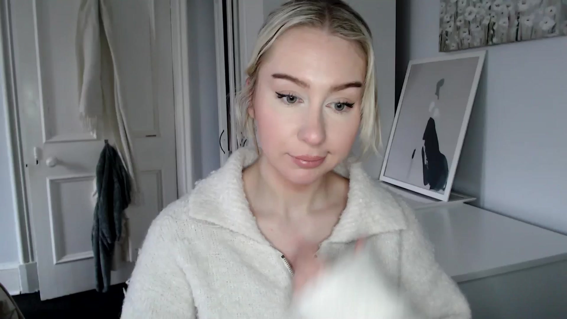 Gallery image thumbnail from British_Cutie's myfreecams stream on, 02/17/2025, 15:38 image 1 of 20