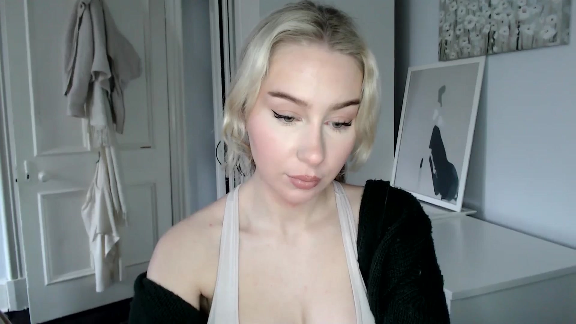 Gallery image thumbnail from British_Cutie's myfreecams stream on, 02/18/2025, 12:49 image 3 of 20