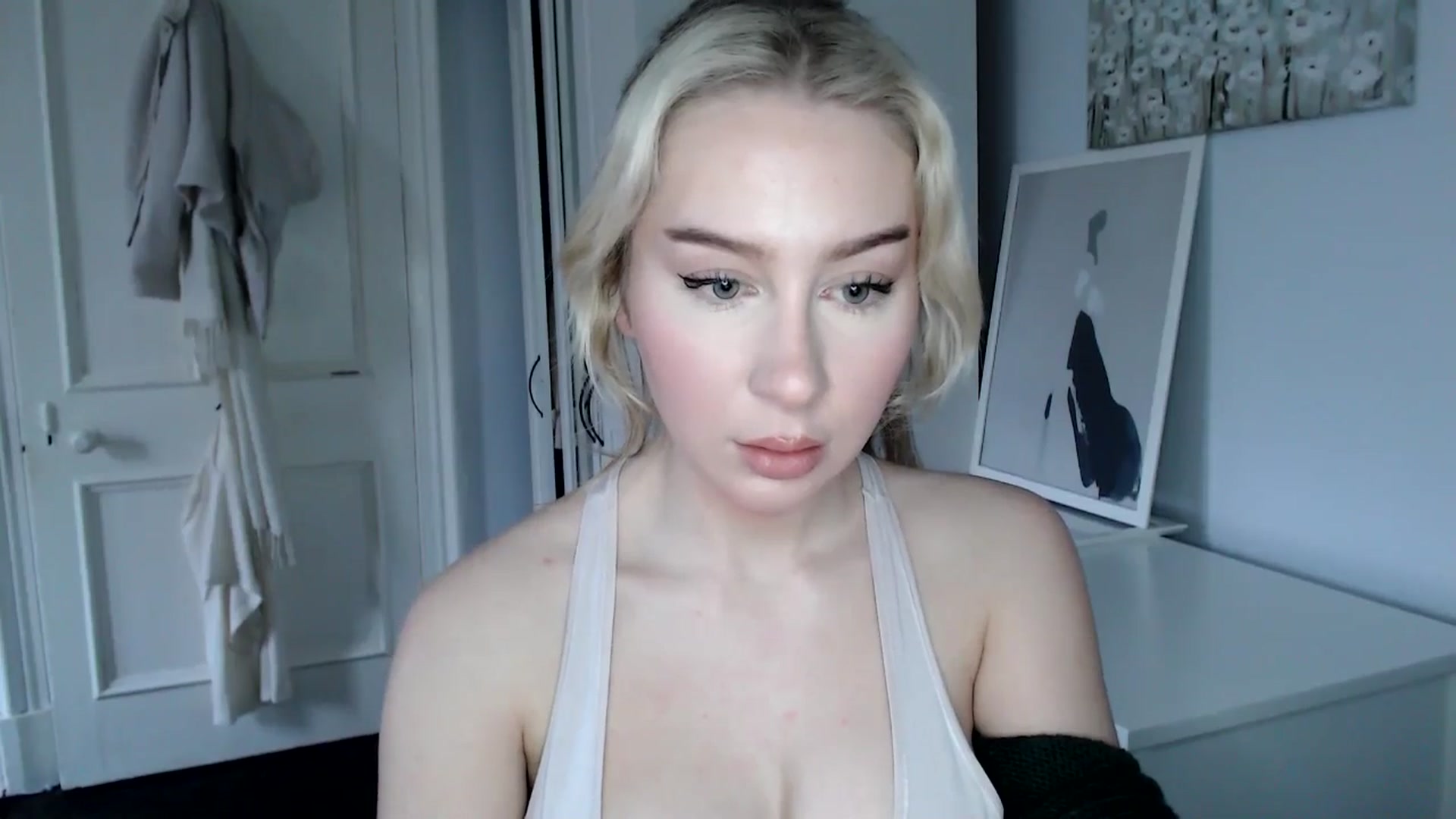 Gallery image thumbnail from British_Cutie's myfreecams stream on, 02/18/2025, 13:06 image 16 of 20
