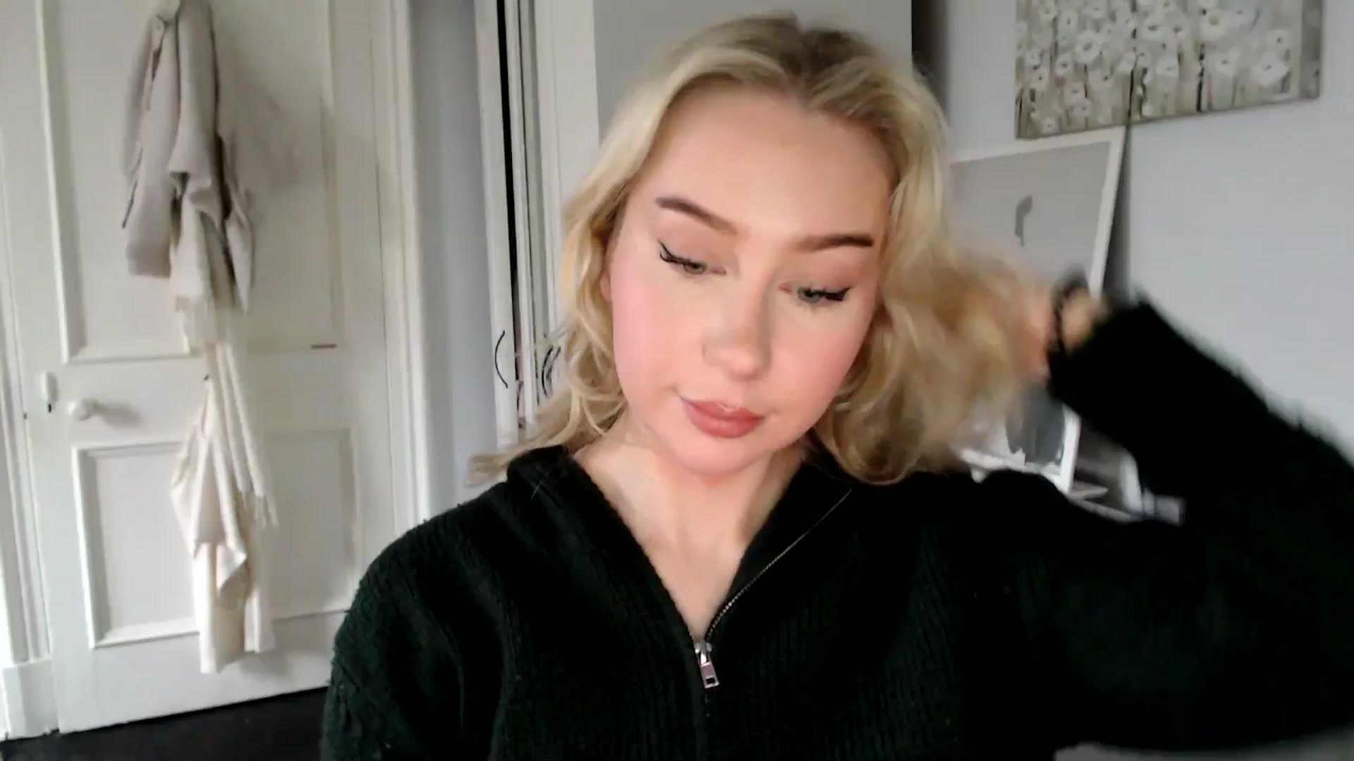 Gallery image thumbnail from British_Cutie's myfreecams stream on, 02/18/2025, 13:25 image 1 of 20