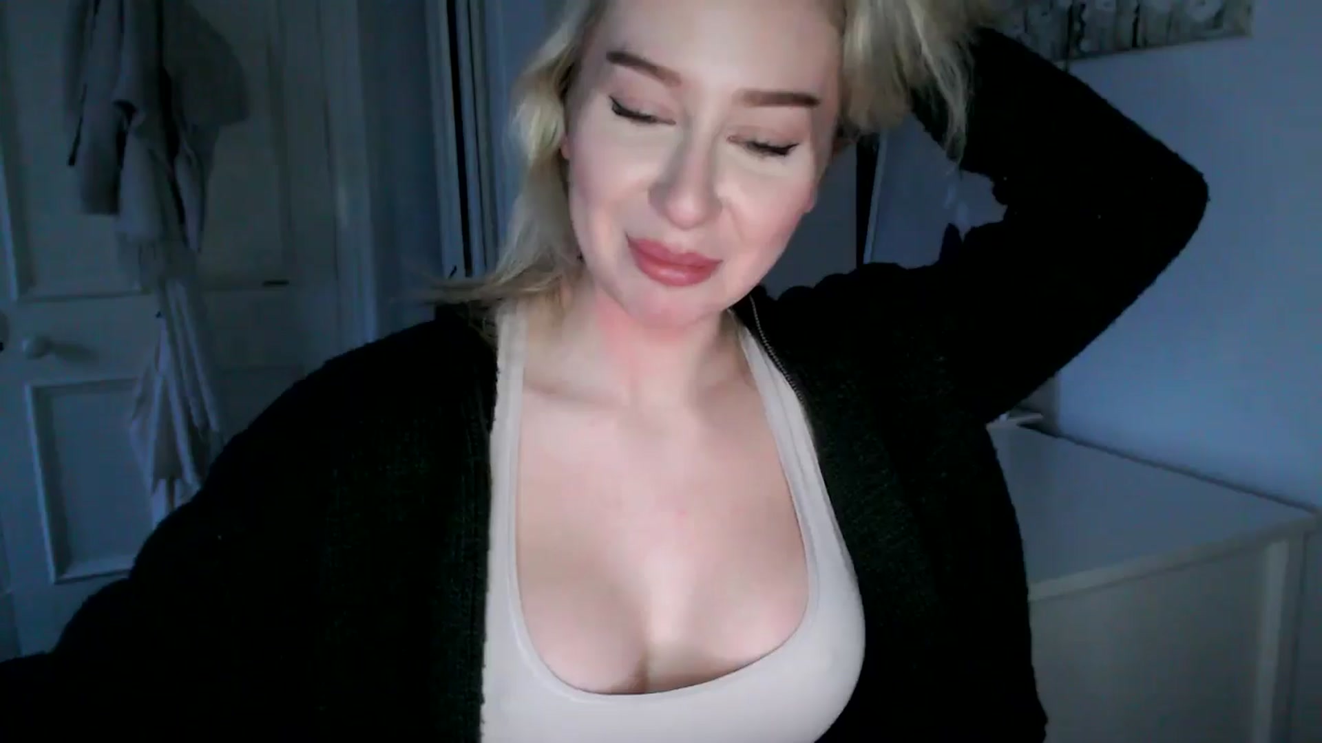 Gallery image thumbnail from British_Cutie's myfreecams stream on, 02/18/2025, 17:23 image 15 of 20