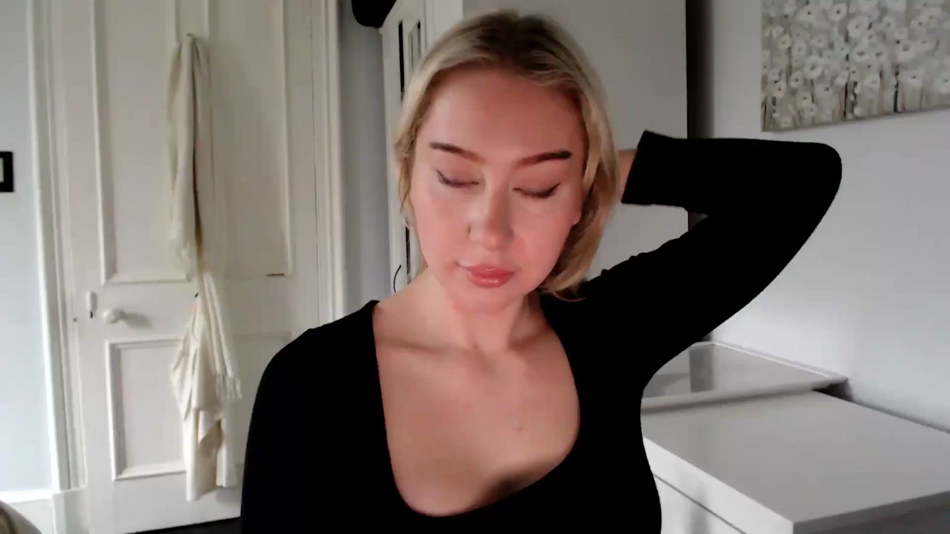 Gallery image thumbnail from British_Cutie's myfreecams stream on, 02/19/2025, 11:52 image 14 of 20