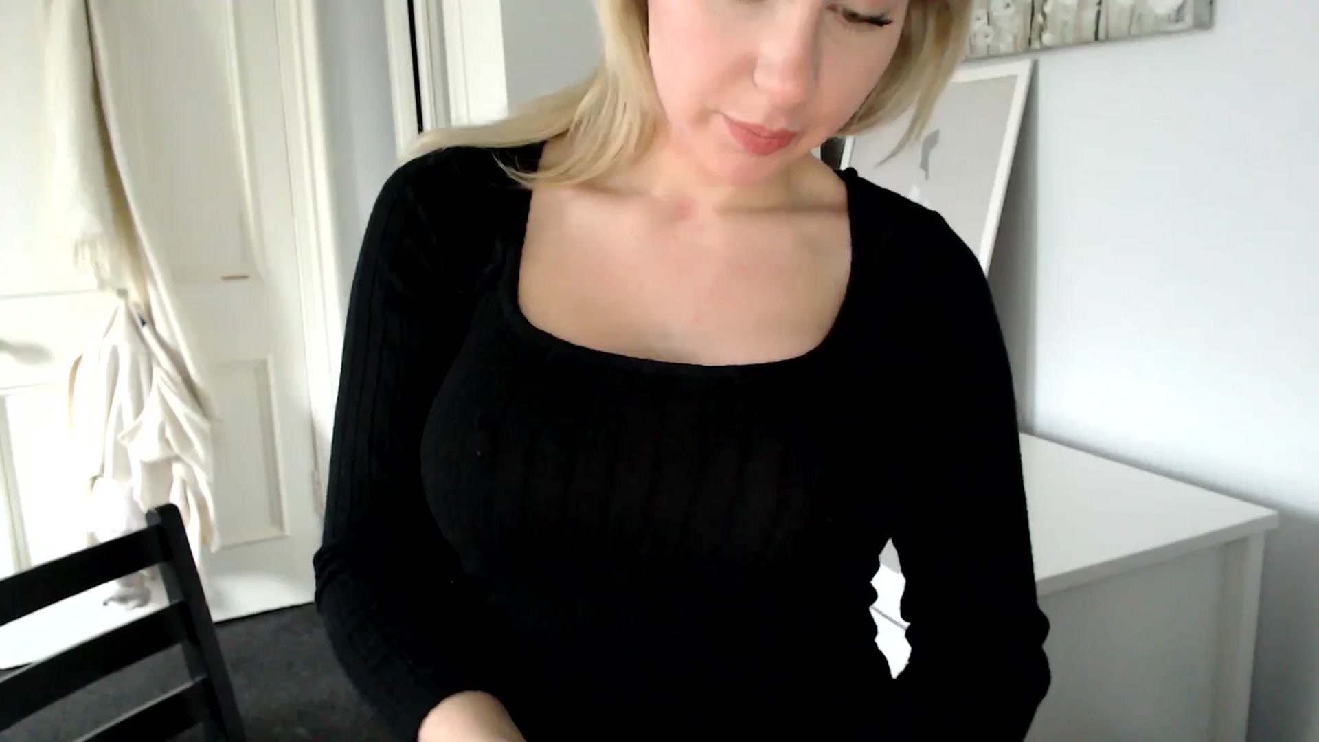 Gallery image thumbnail from British_Cutie's myfreecams stream on, 02/21/2025, 14:26 image 10 of 20
