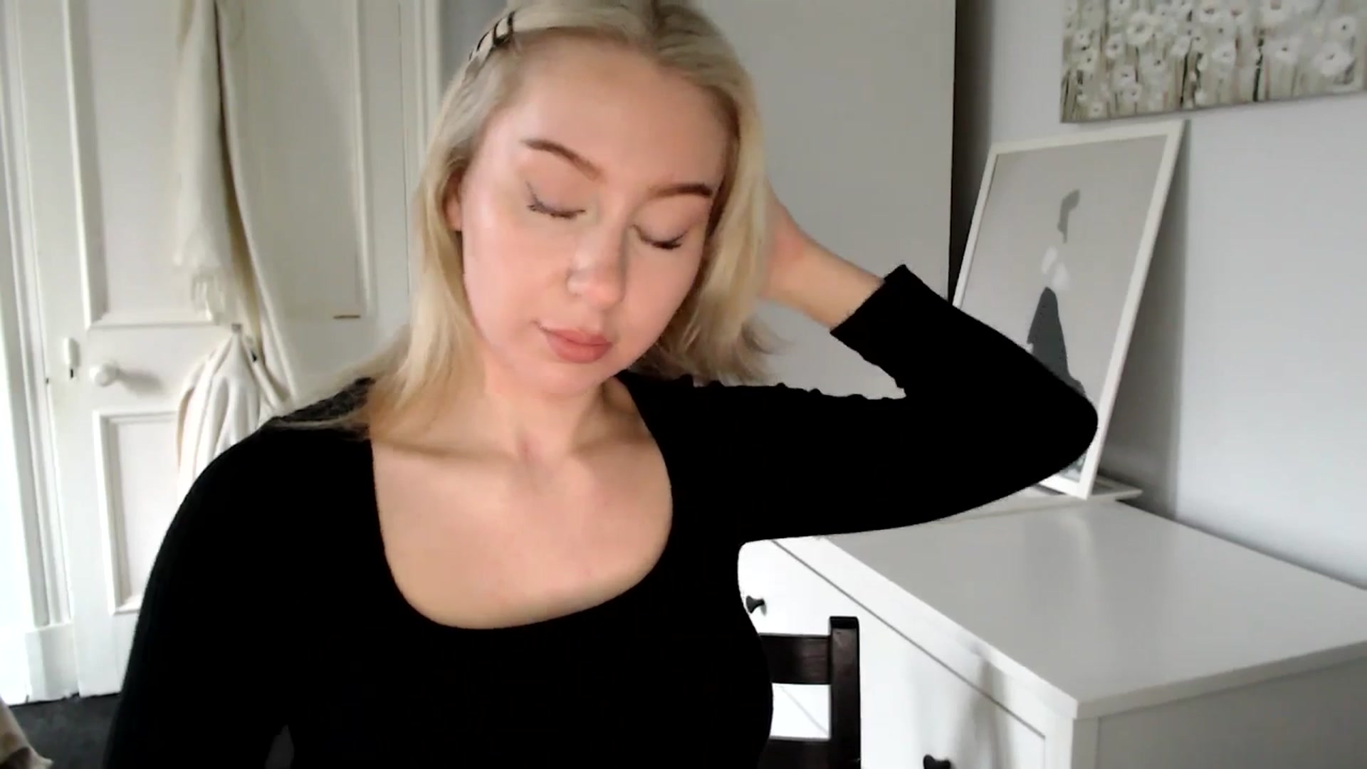 Gallery image thumbnail from British_Cutie's myfreecams stream on, 02/21/2025, 16:38 image 12 of 20