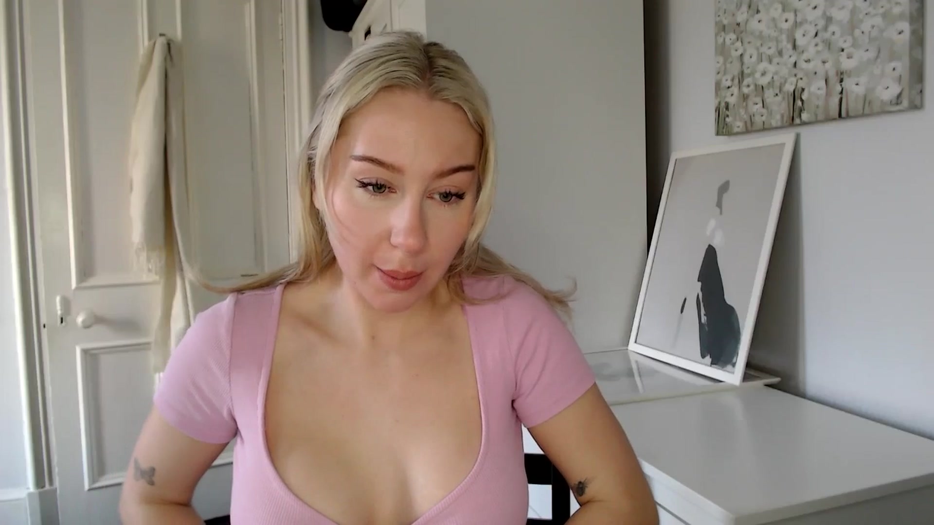Gallery image thumbnail from British_Cutie's myfreecams stream on, 02/22/2025, 11:05 image 3 of 20