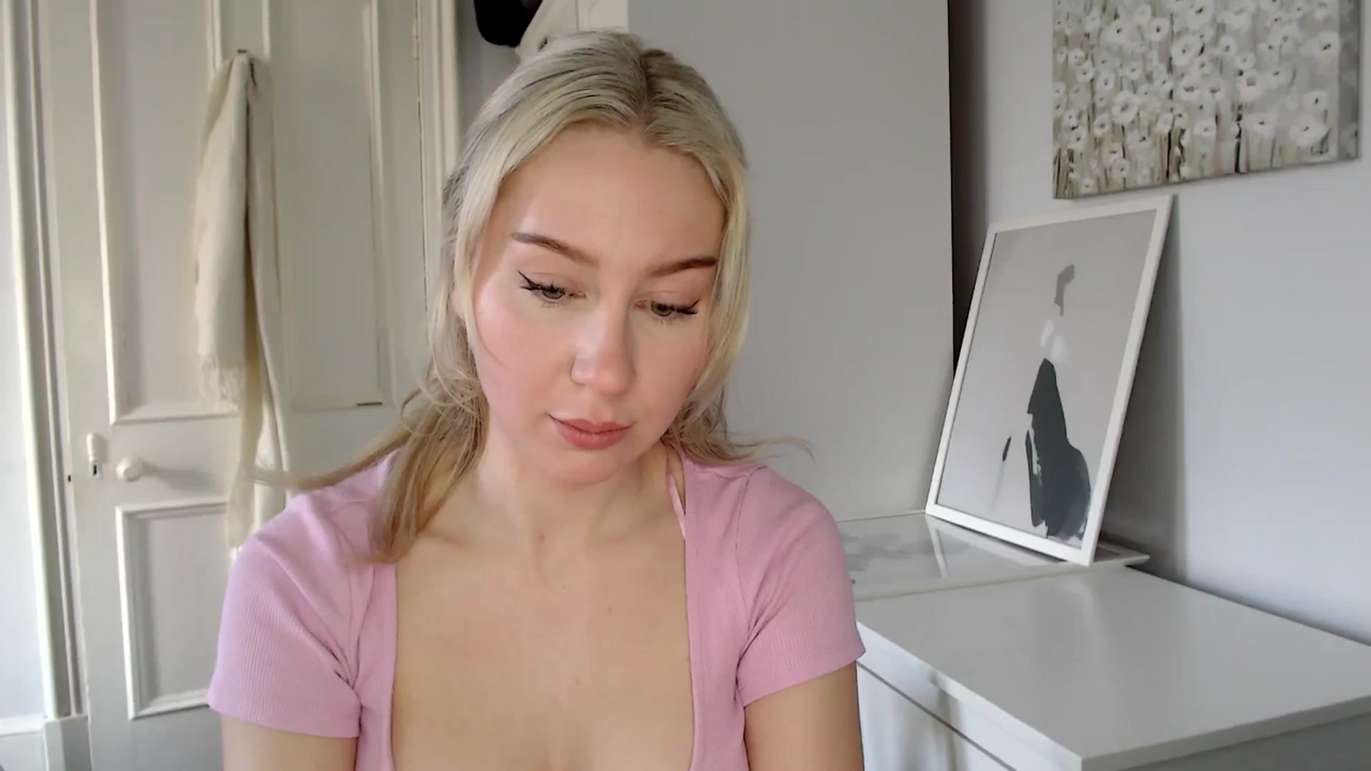 Gallery image thumbnail from British_Cutie's myfreecams stream on, 02/22/2025, 11:05 image 7 of 20