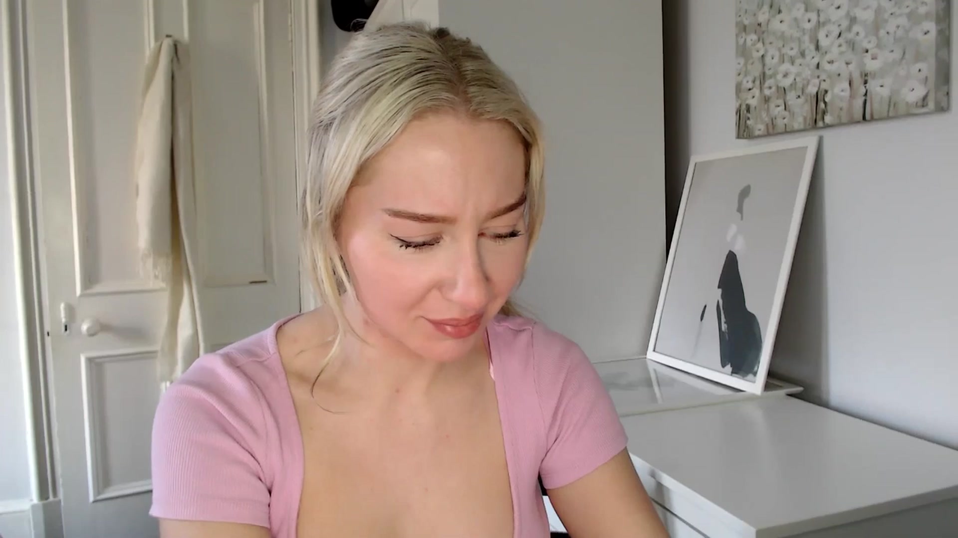 Gallery image thumbnail from British_Cutie's myfreecams stream on, 02/22/2025, 11:05 image 5 of 20