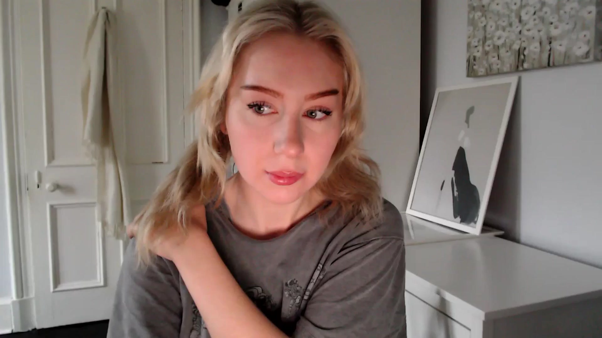 Gallery image thumbnail from British_Cutie's myfreecams stream on, 02/23/2025, 10:18 image 1 of 20