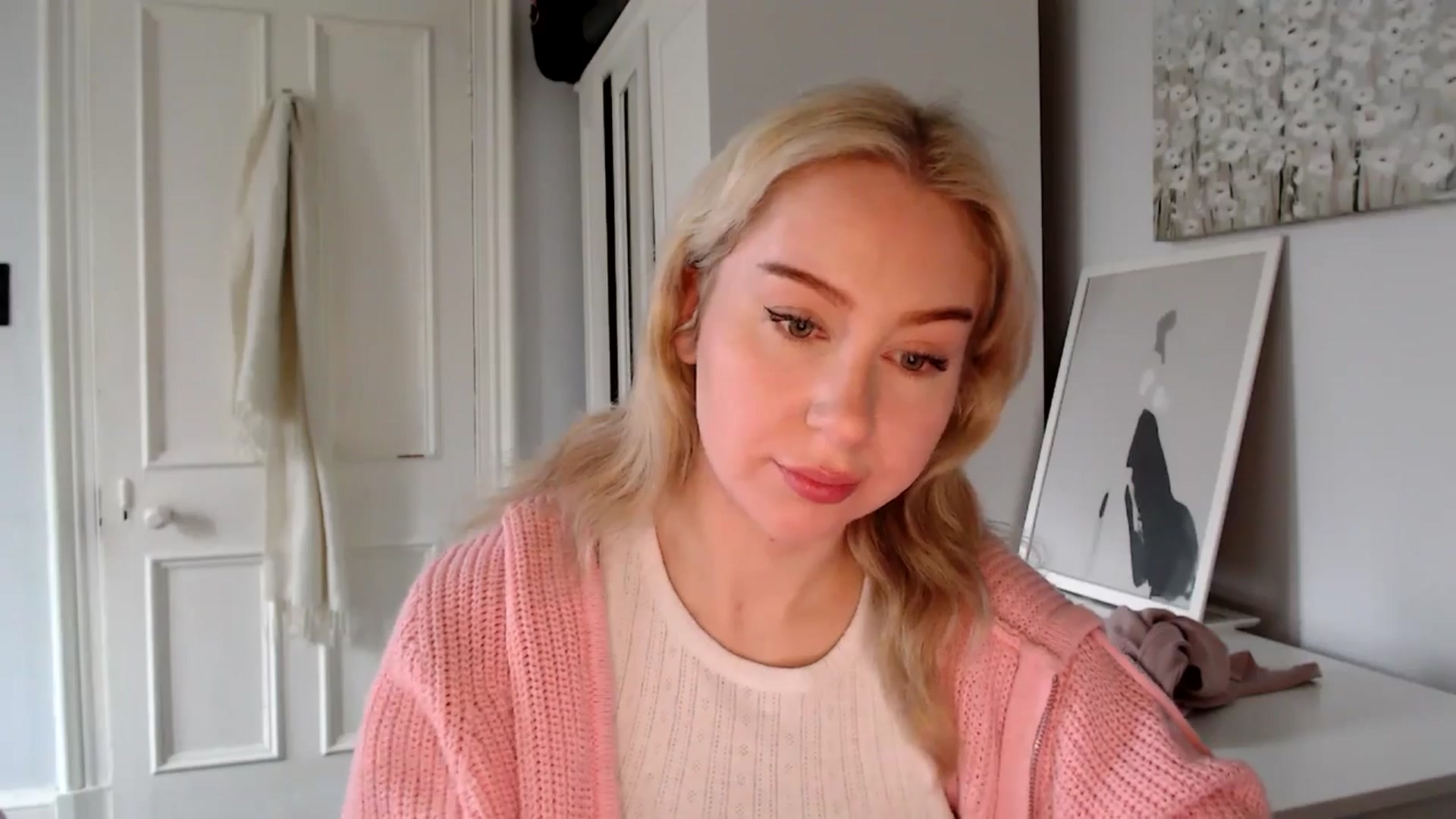 Gallery image thumbnail from British_Cutie's myfreecams stream on, 02/23/2025, 11:20 image 12 of 20