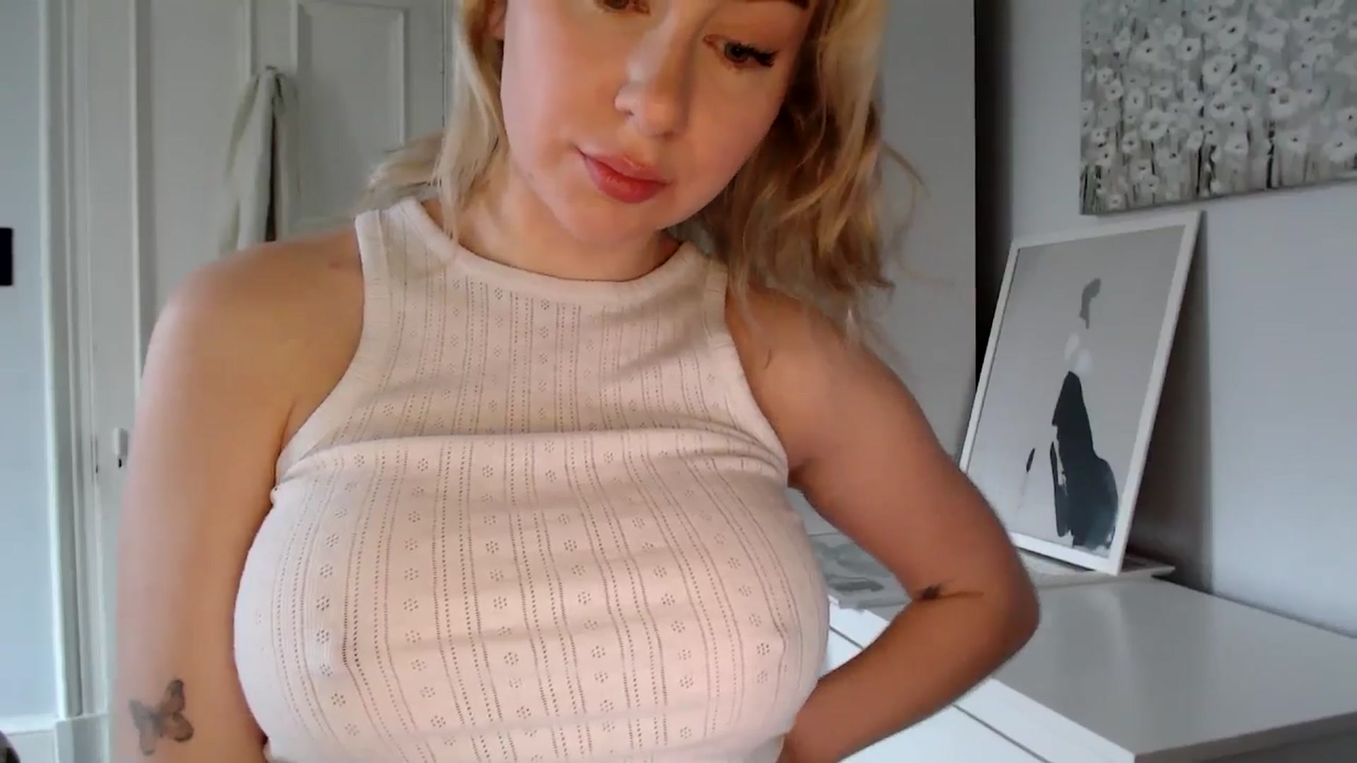 Gallery image thumbnail from British_Cutie's myfreecams stream on, 02/23/2025, 11:20 image 7 of 20