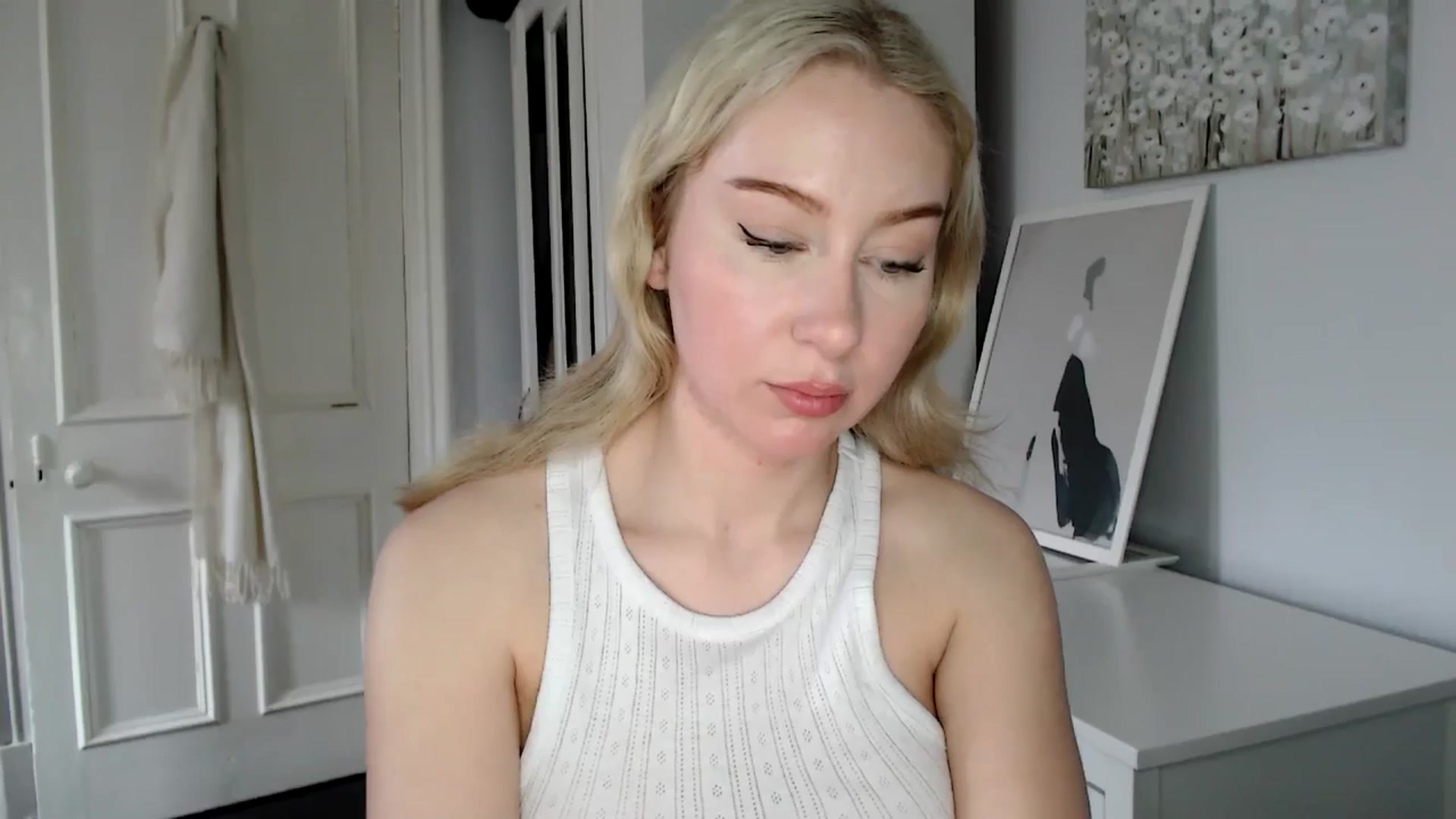 Gallery image thumbnail from British_Cutie's myfreecams stream on, 02/23/2025, 15:38 image 10 of 20