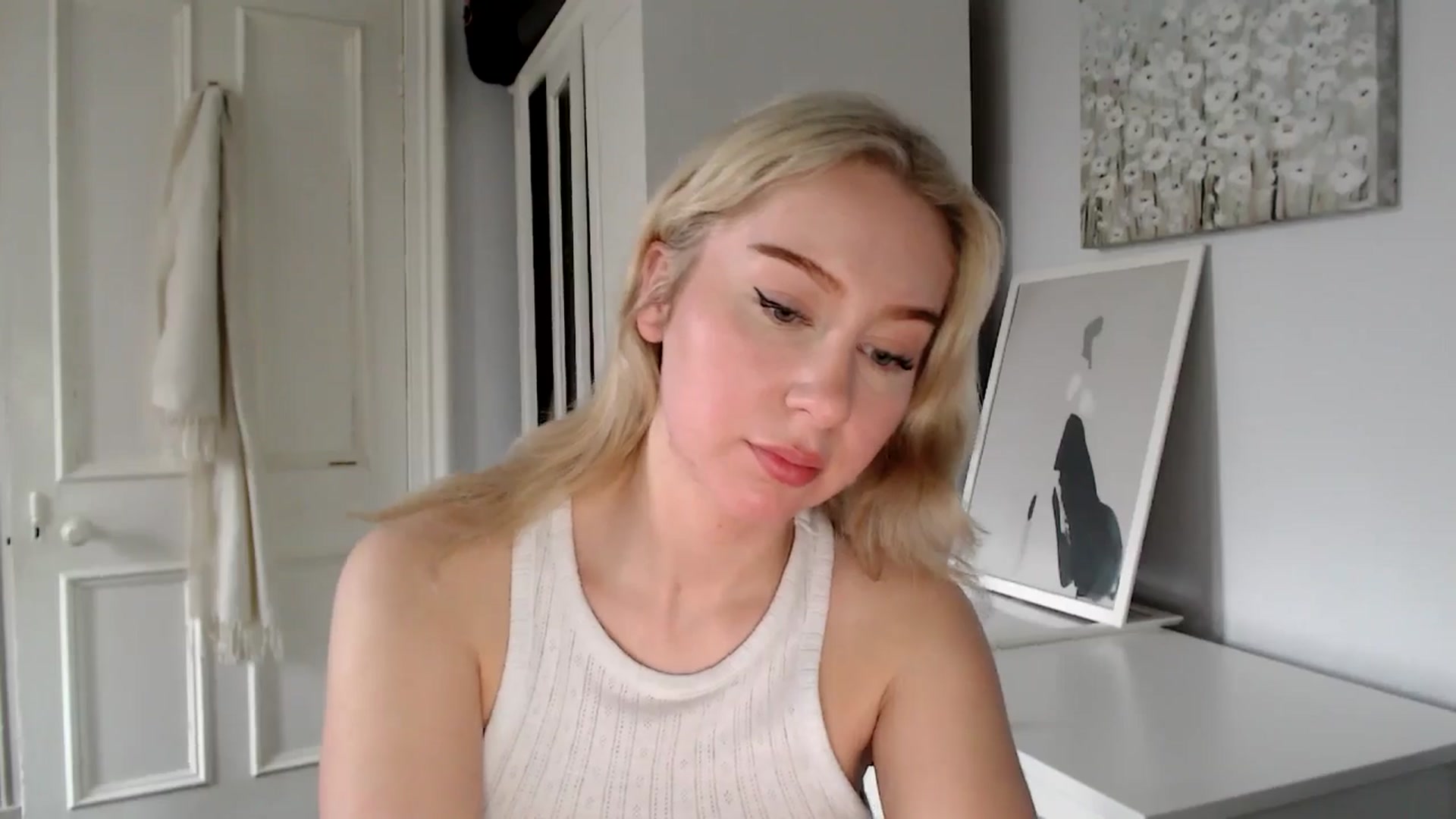 Gallery image thumbnail from British_Cutie's myfreecams stream on, 02/23/2025, 15:38 image 20 of 20