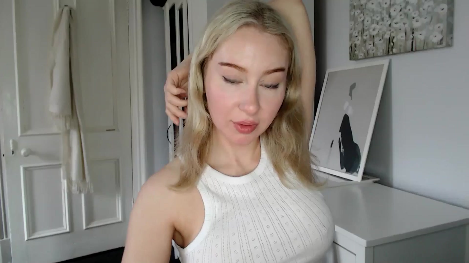 Gallery image thumbnail from British_Cutie's myfreecams stream on, 02/23/2025, 15:38 image 7 of 20