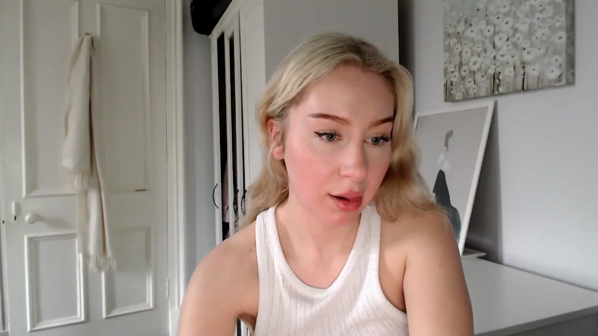 Gallery image thumbnail from British_Cutie's myfreecams stream on, 02/23/2025, 15:38 image 19 of 20
